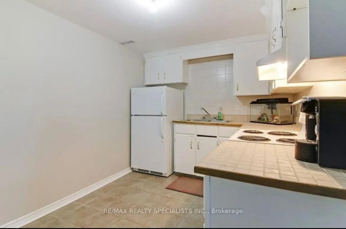 824 Ledbury Crescent, #Bsmt