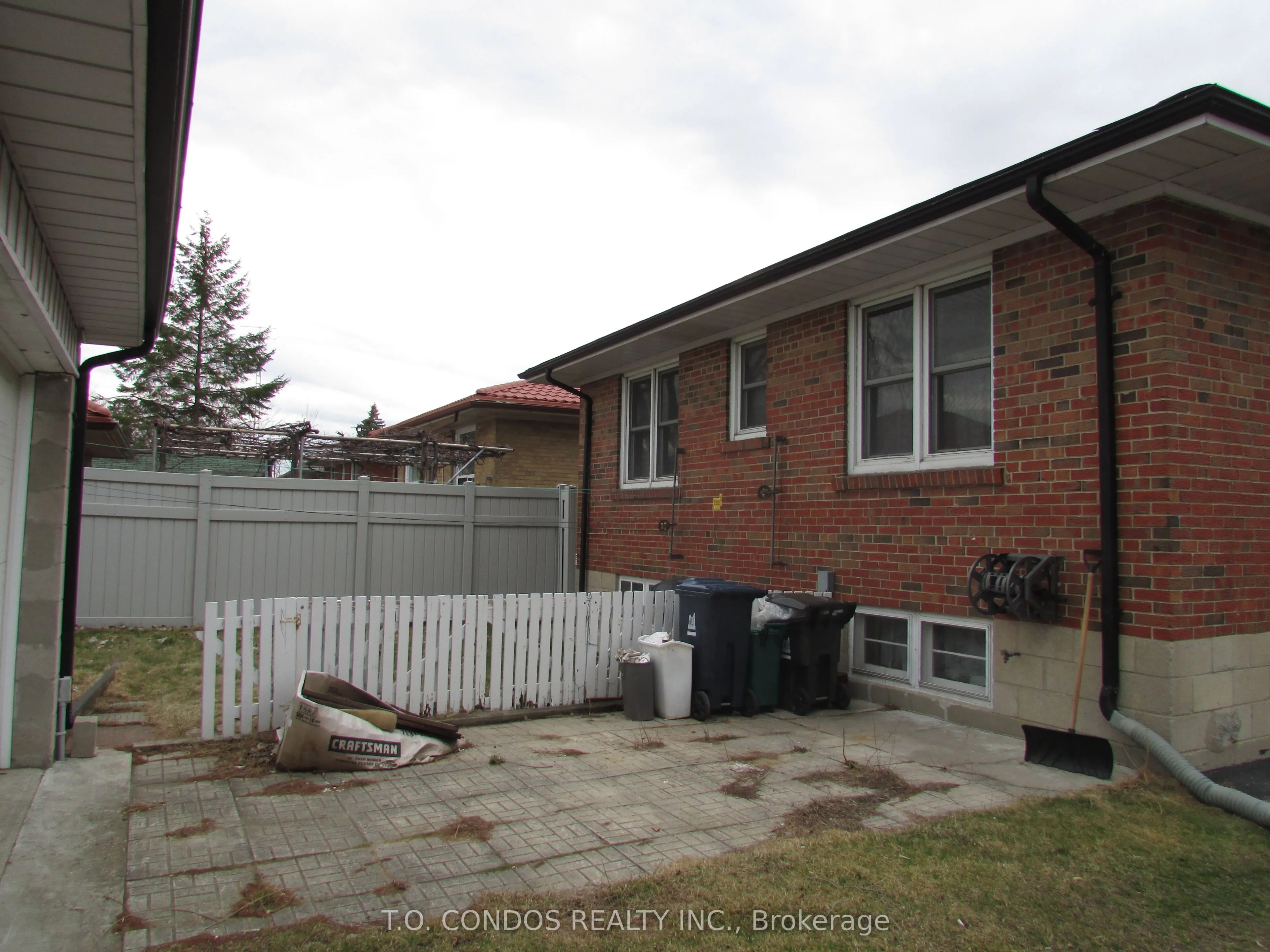 21 Black Creek Boulevard