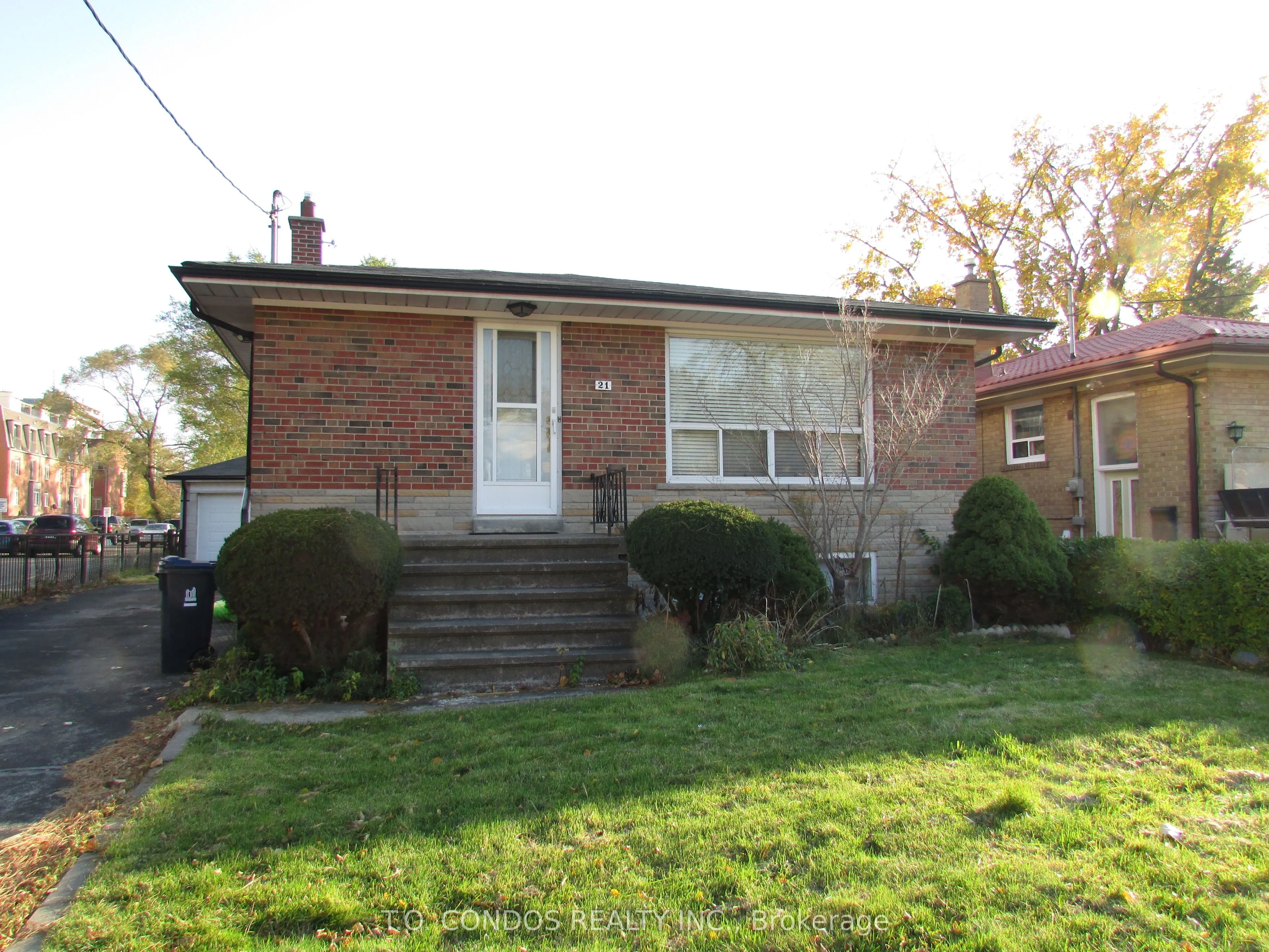 21 Black Creek Boulevard