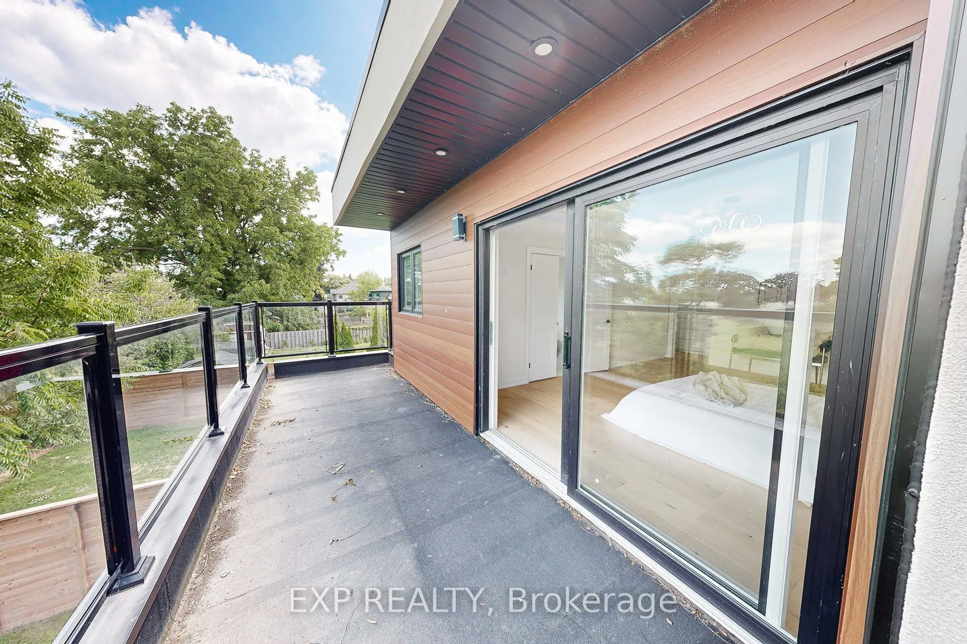 768 Montbeck Crescent