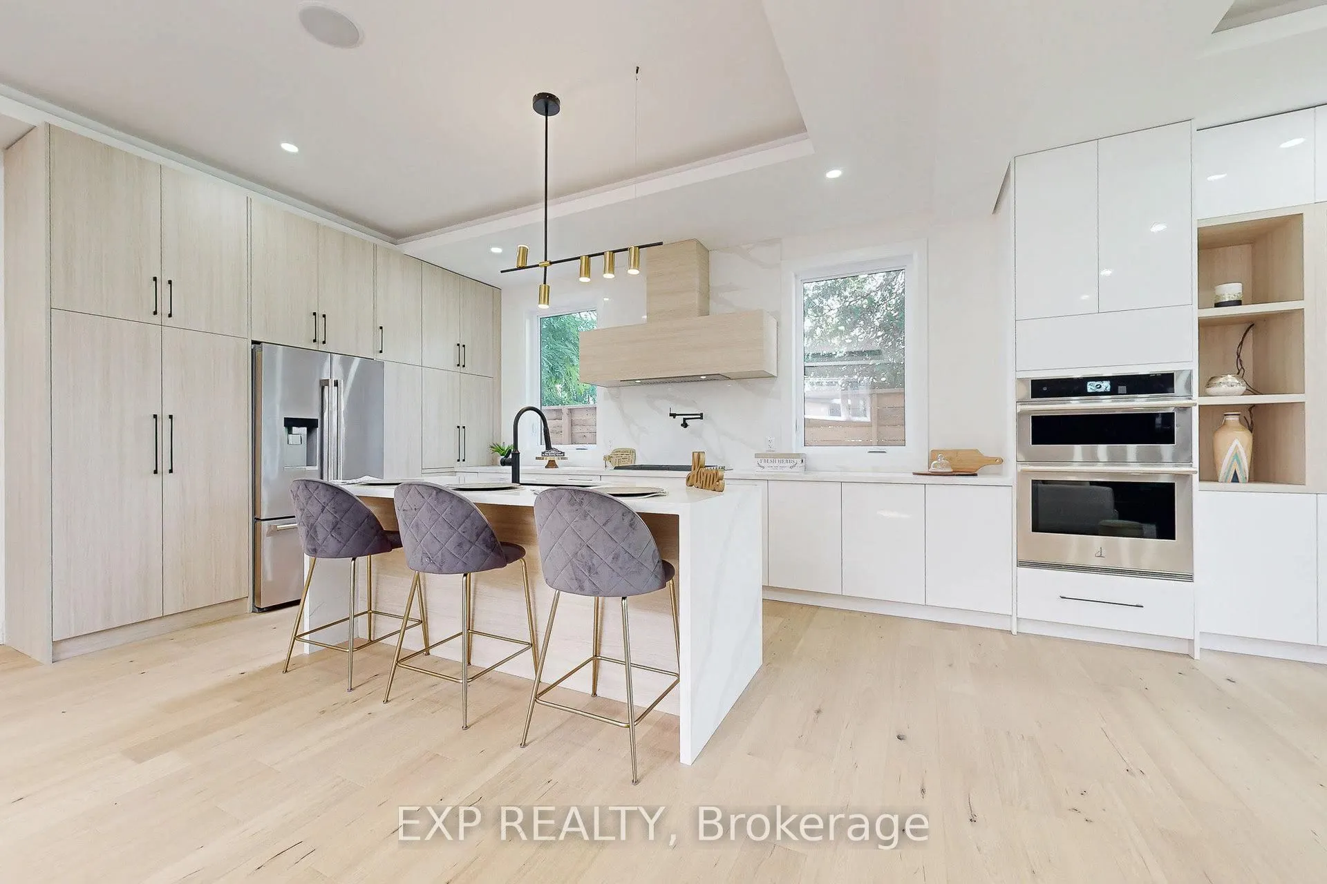 768 Montbeck Crescent