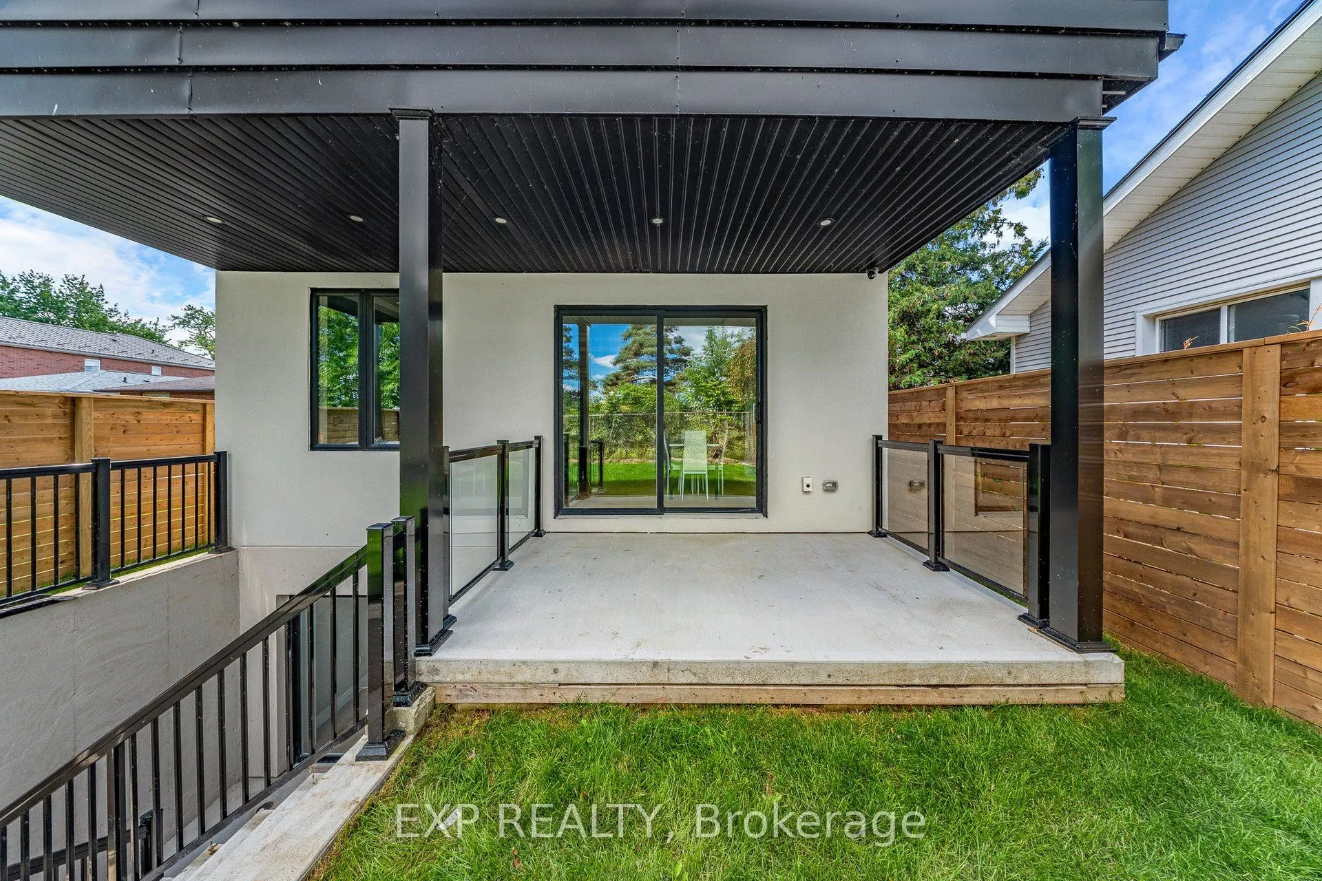 768 Montbeck Crescent