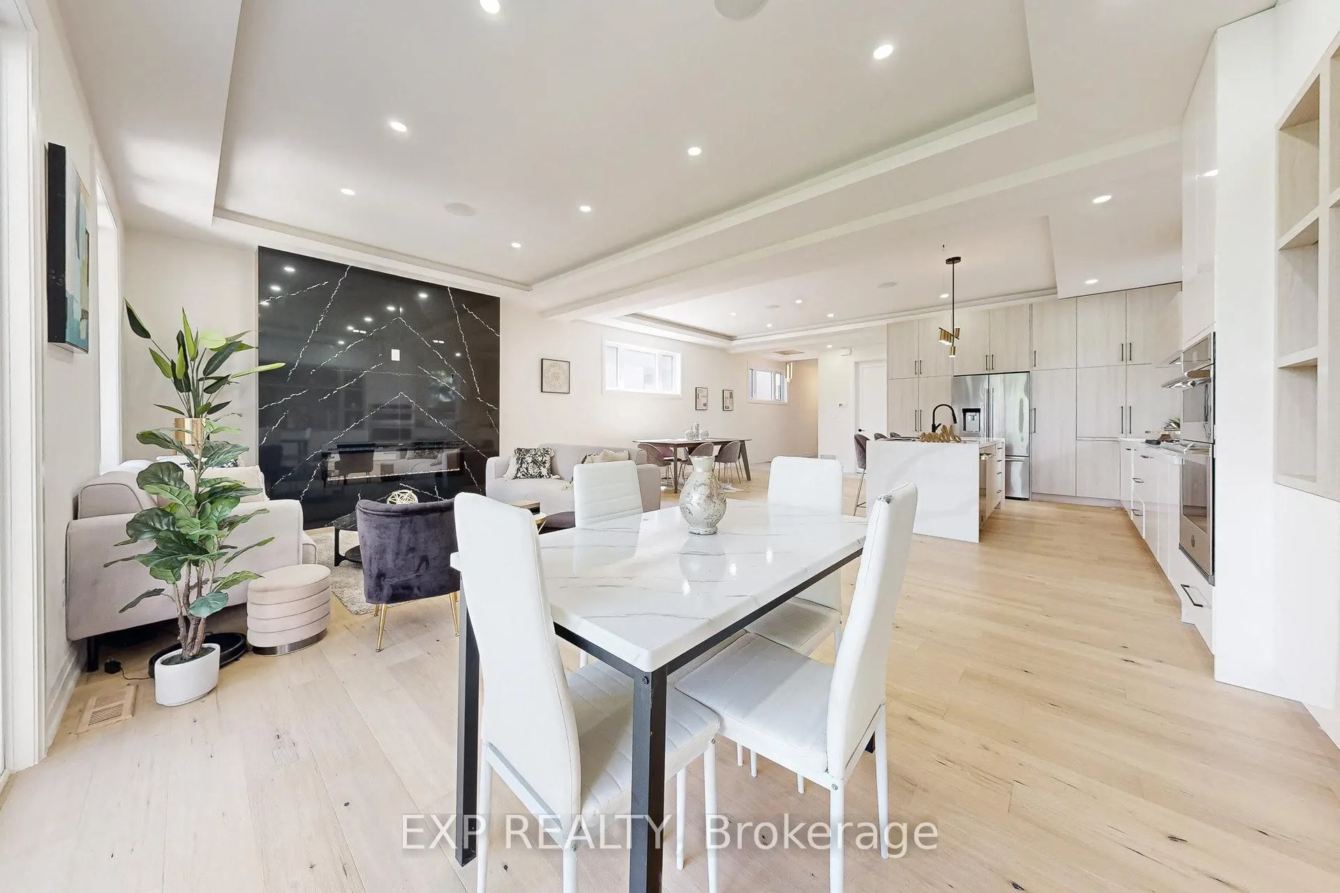 768 Montbeck Crescent