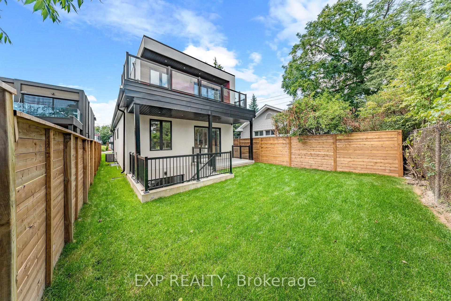 768 Montbeck Crescent