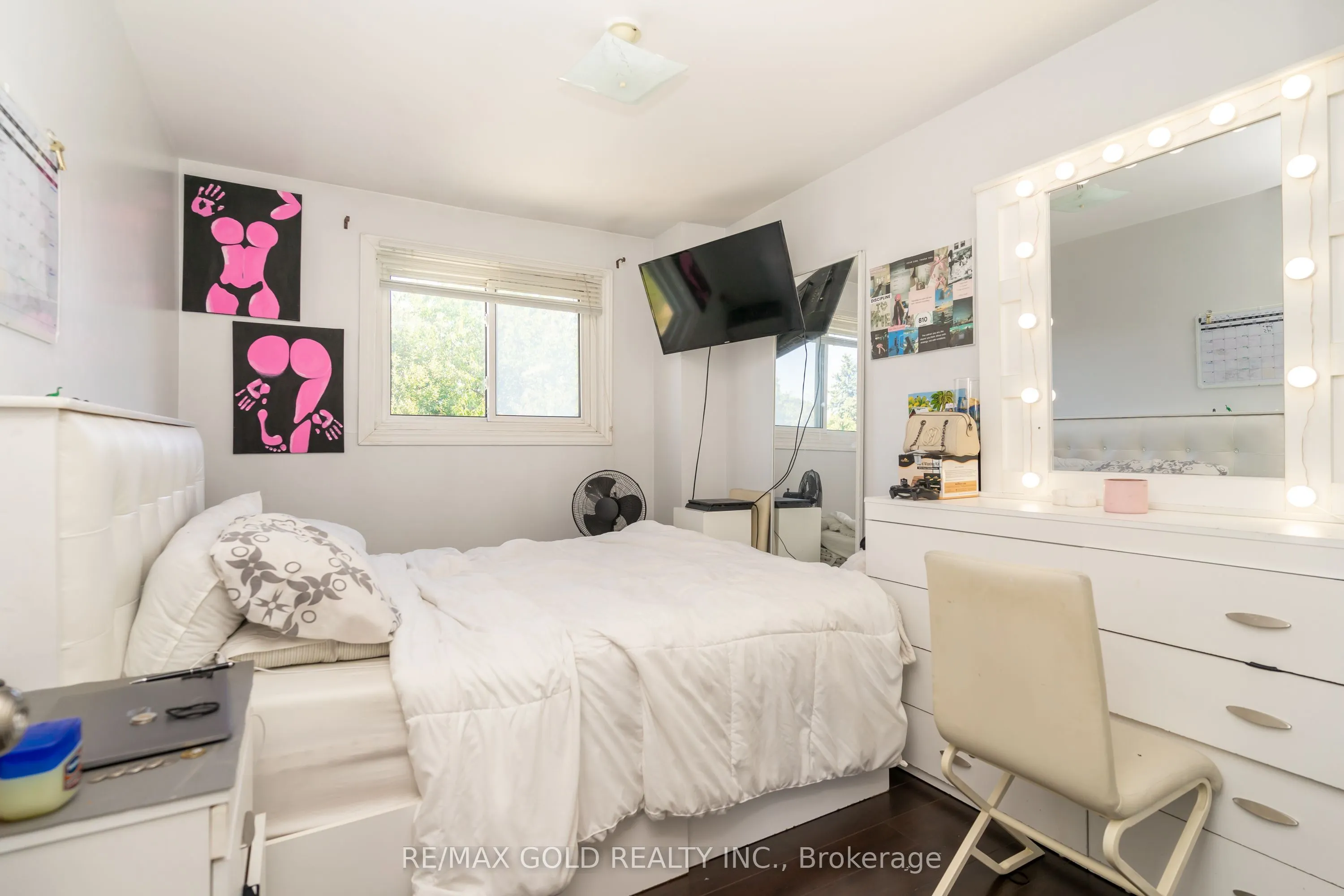 7563 Langworthy Drive