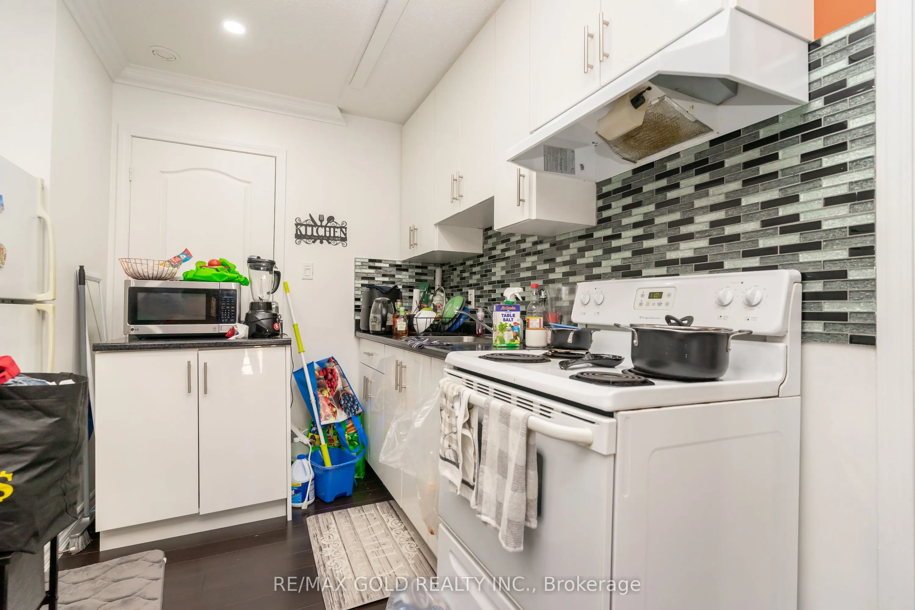 7563 Langworthy Drive