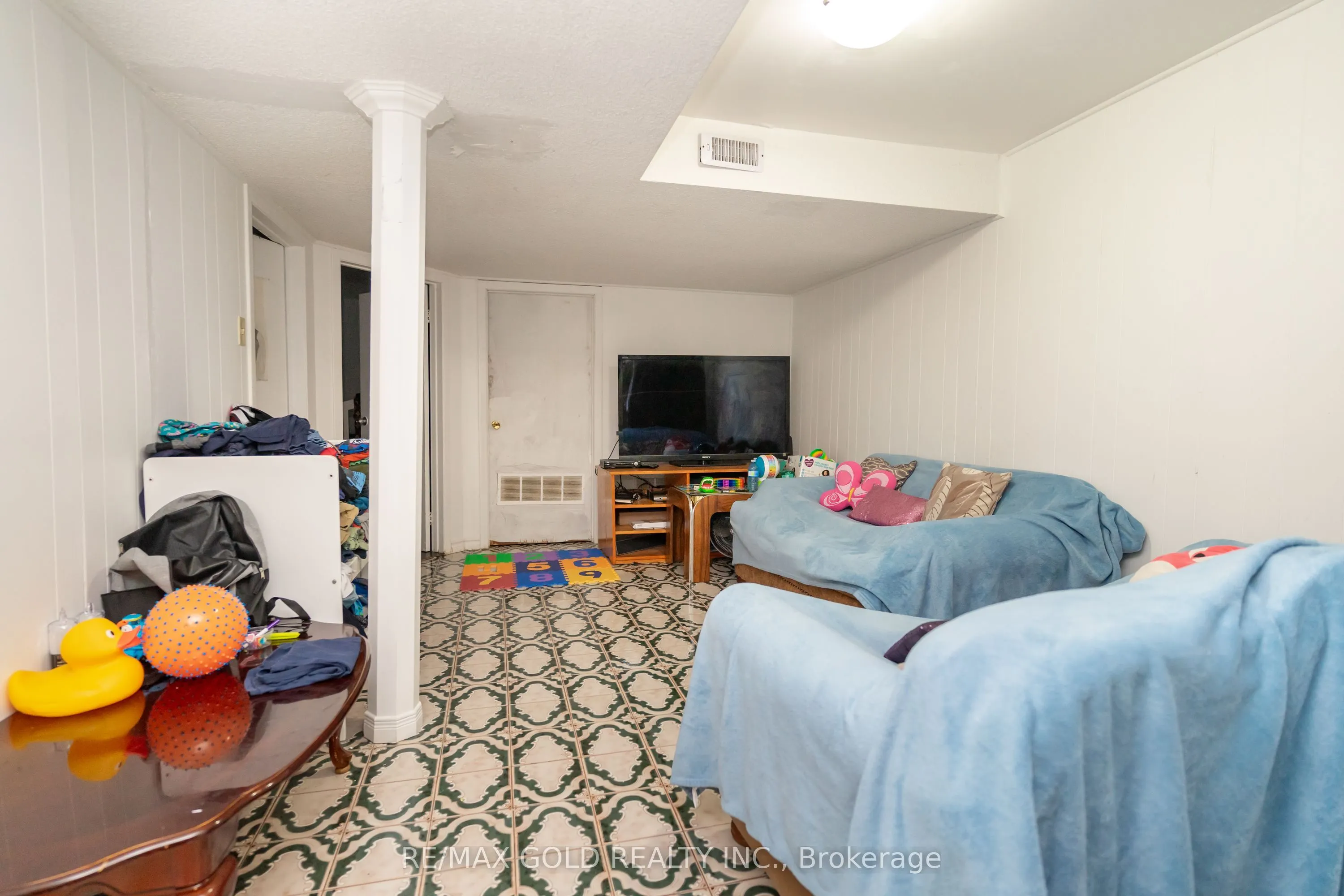 7563 Langworthy Drive