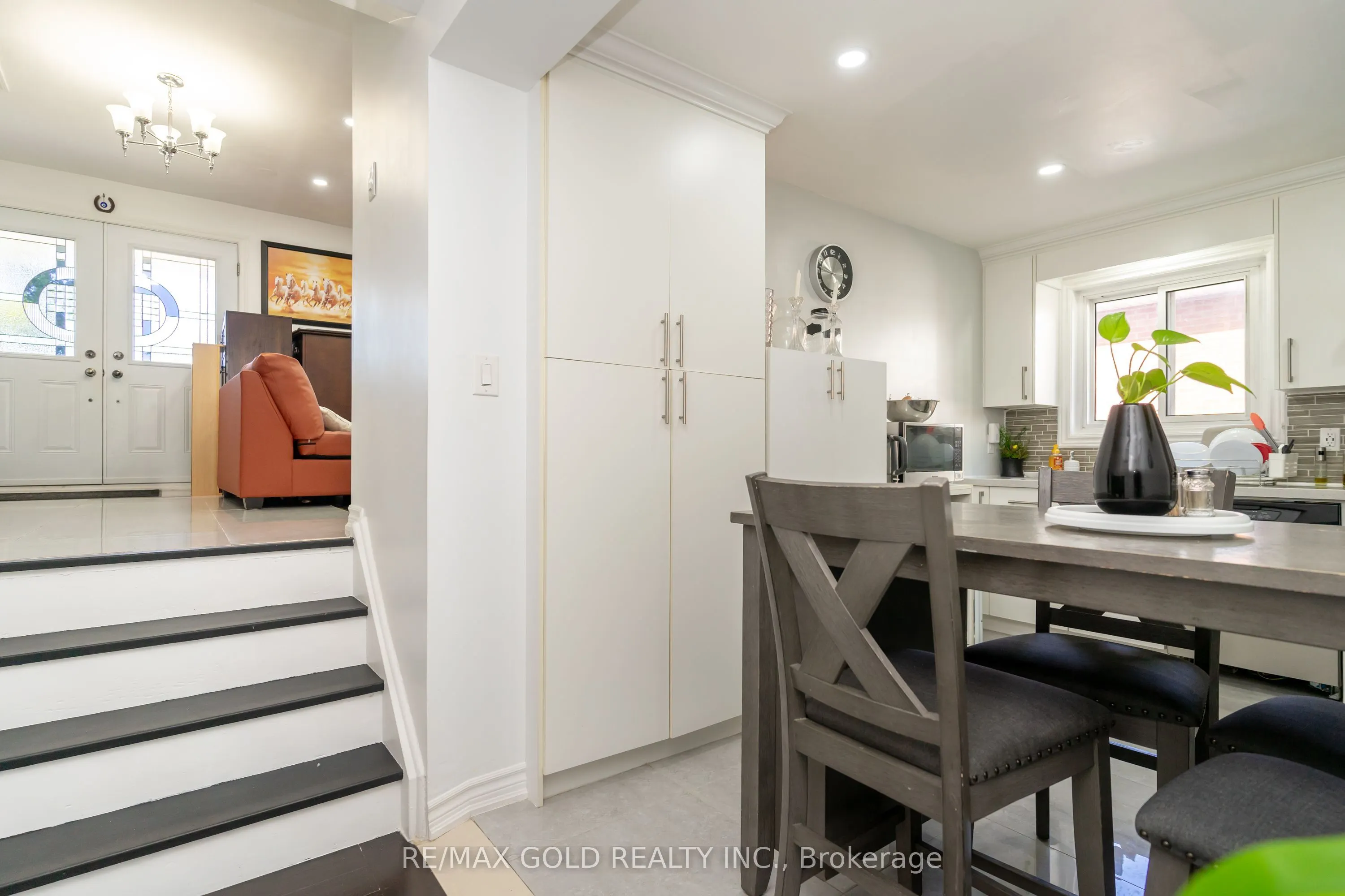 7563 Langworthy Drive