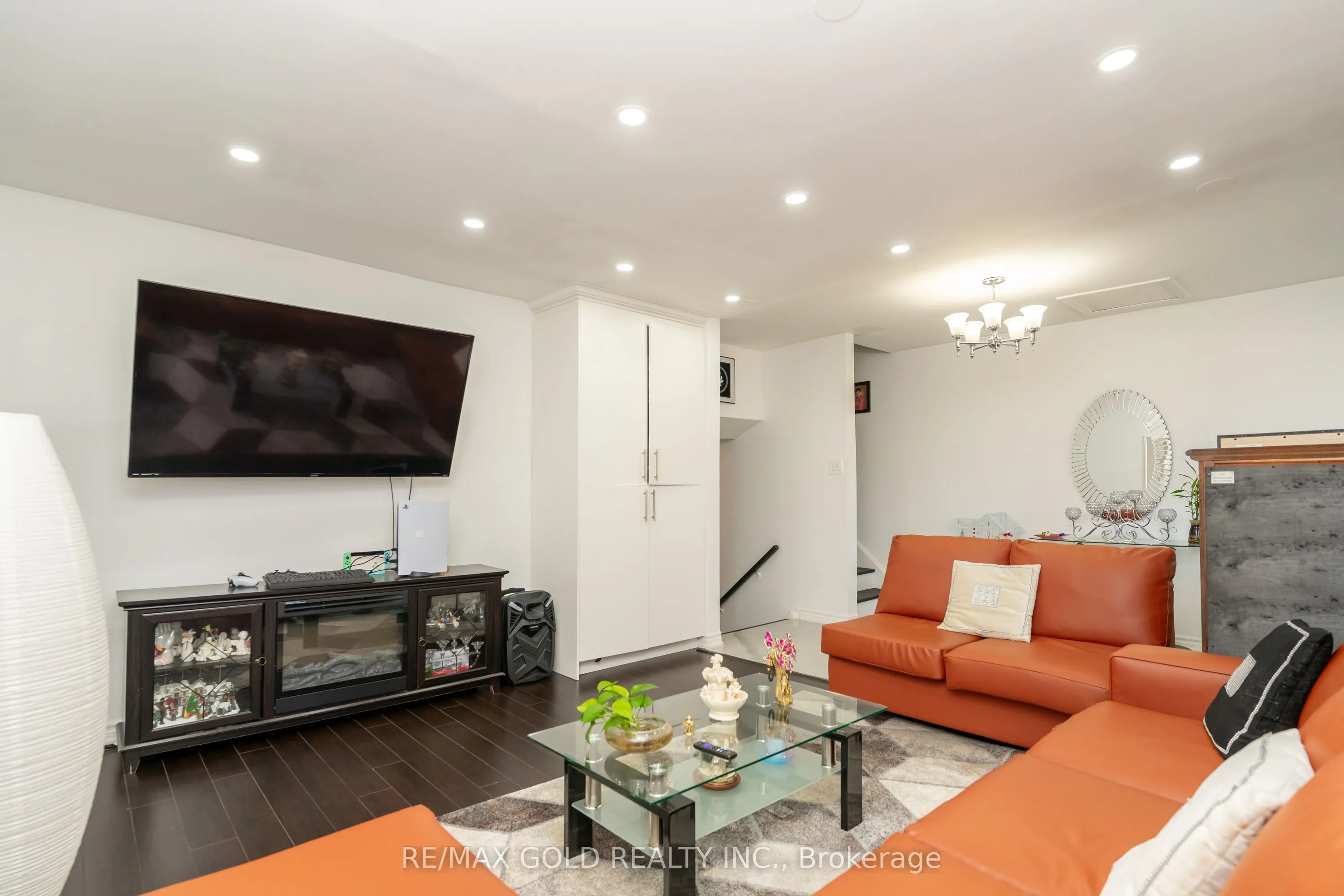 7563 Langworthy Drive