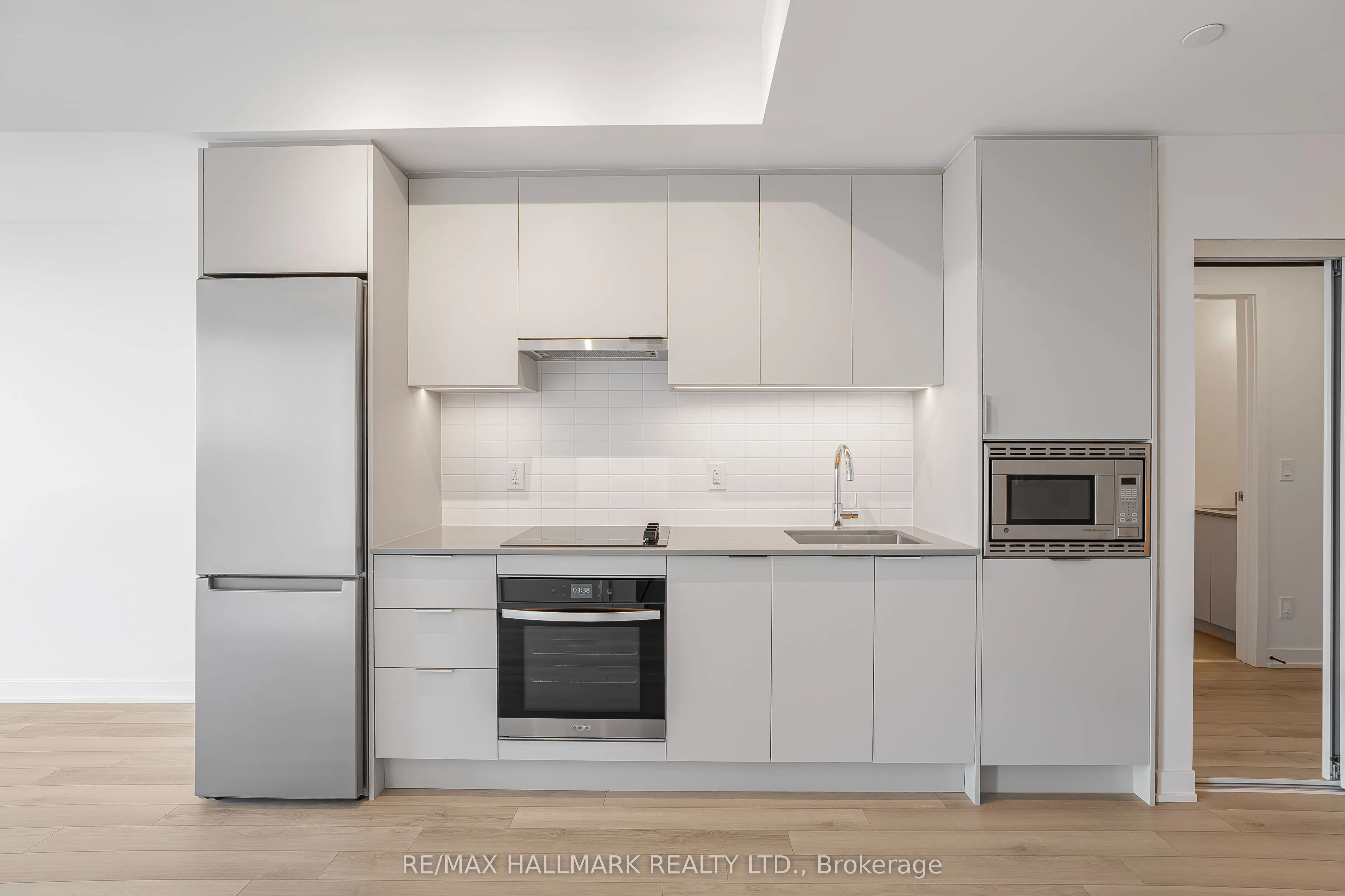 3079 Trafalgar Road, #804