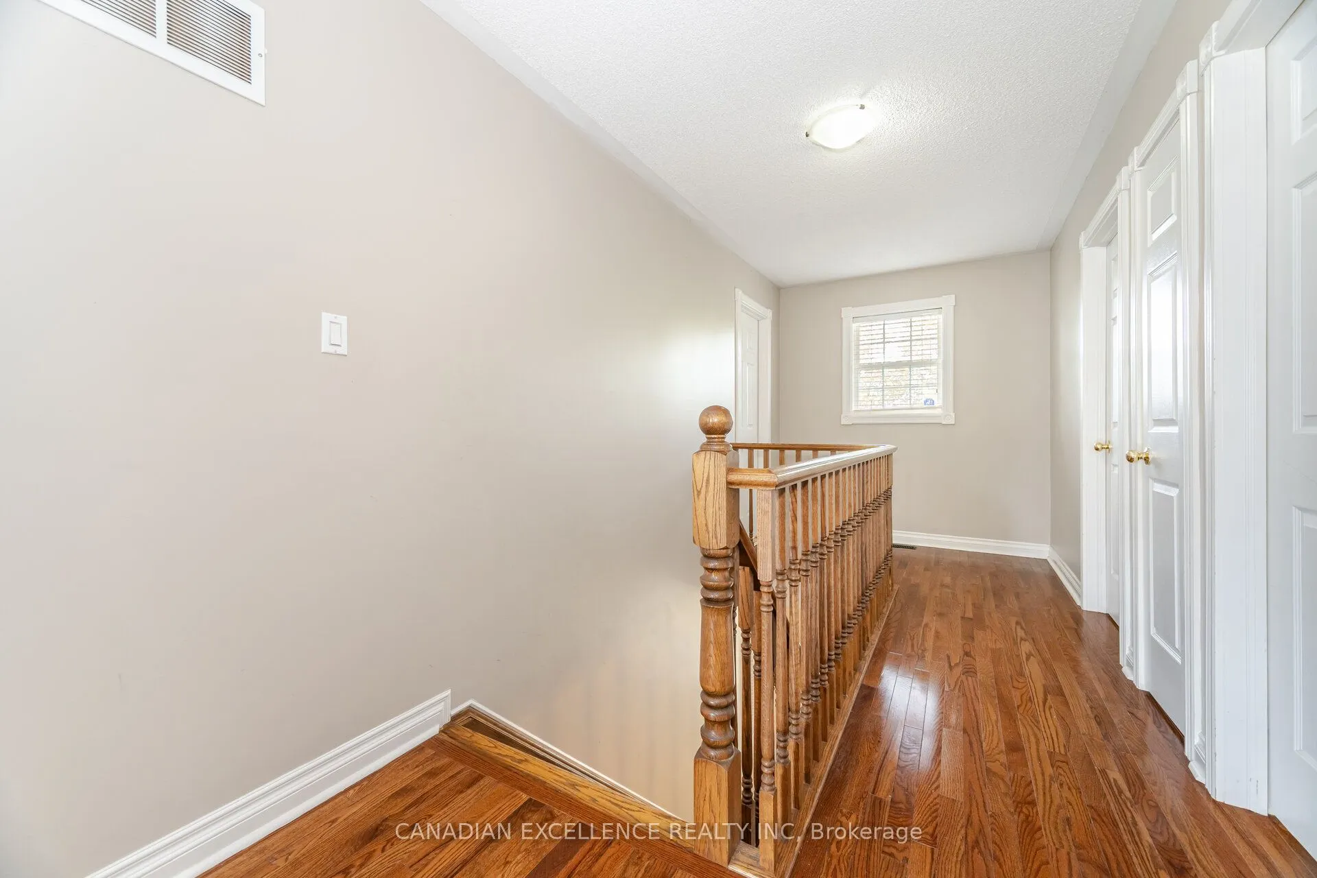 5564 Bridgeport Gate
