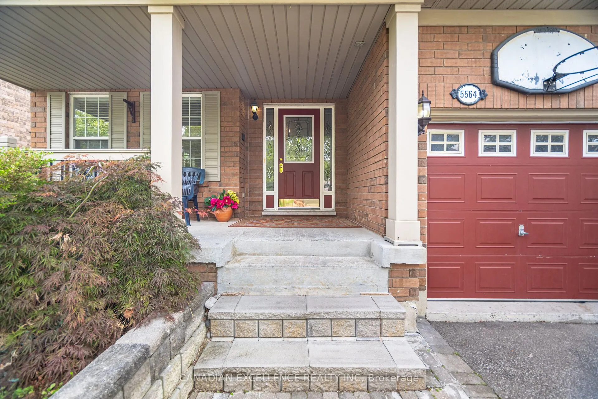 5564 Bridgeport Gate