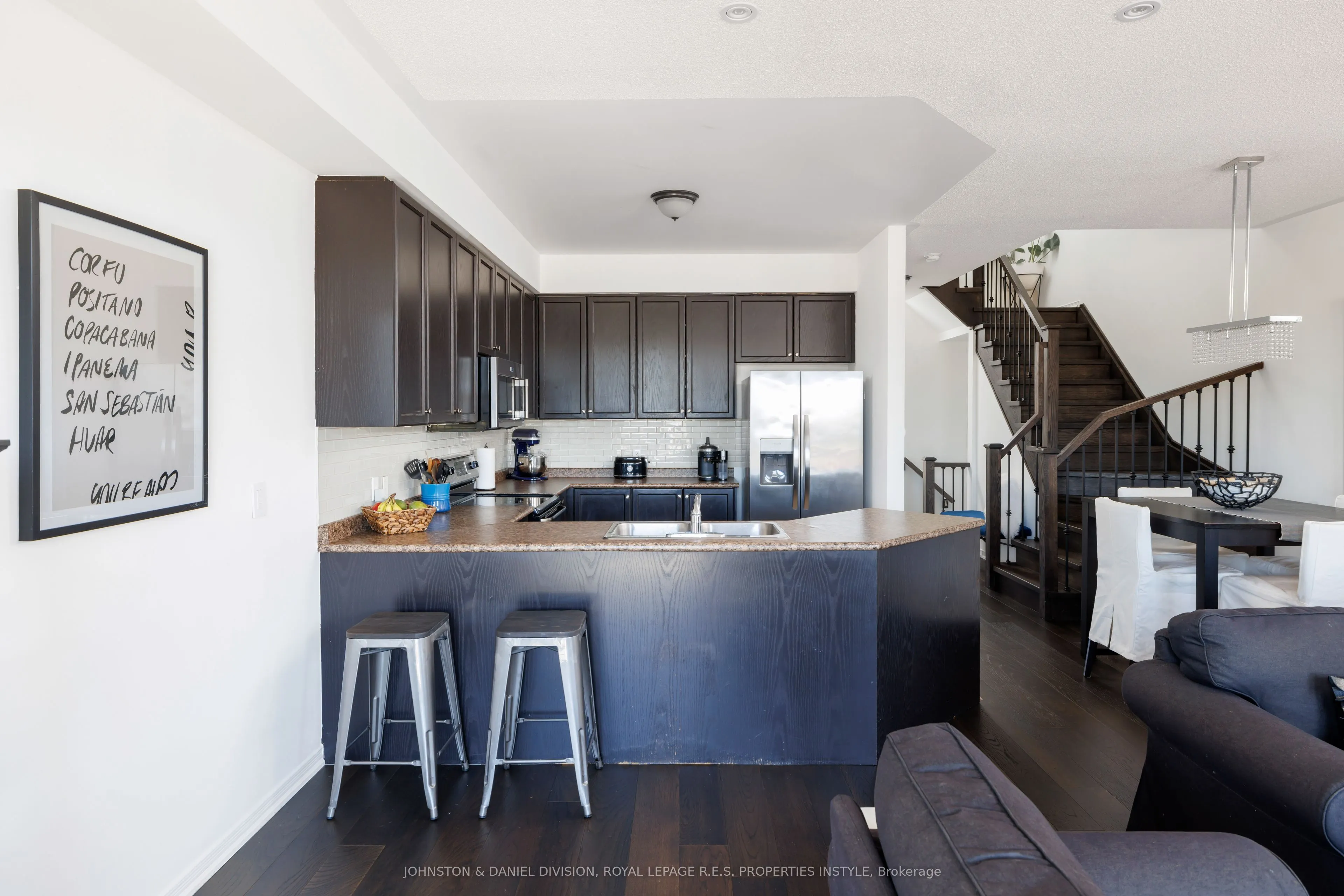 651 Farmstead Drive, #33