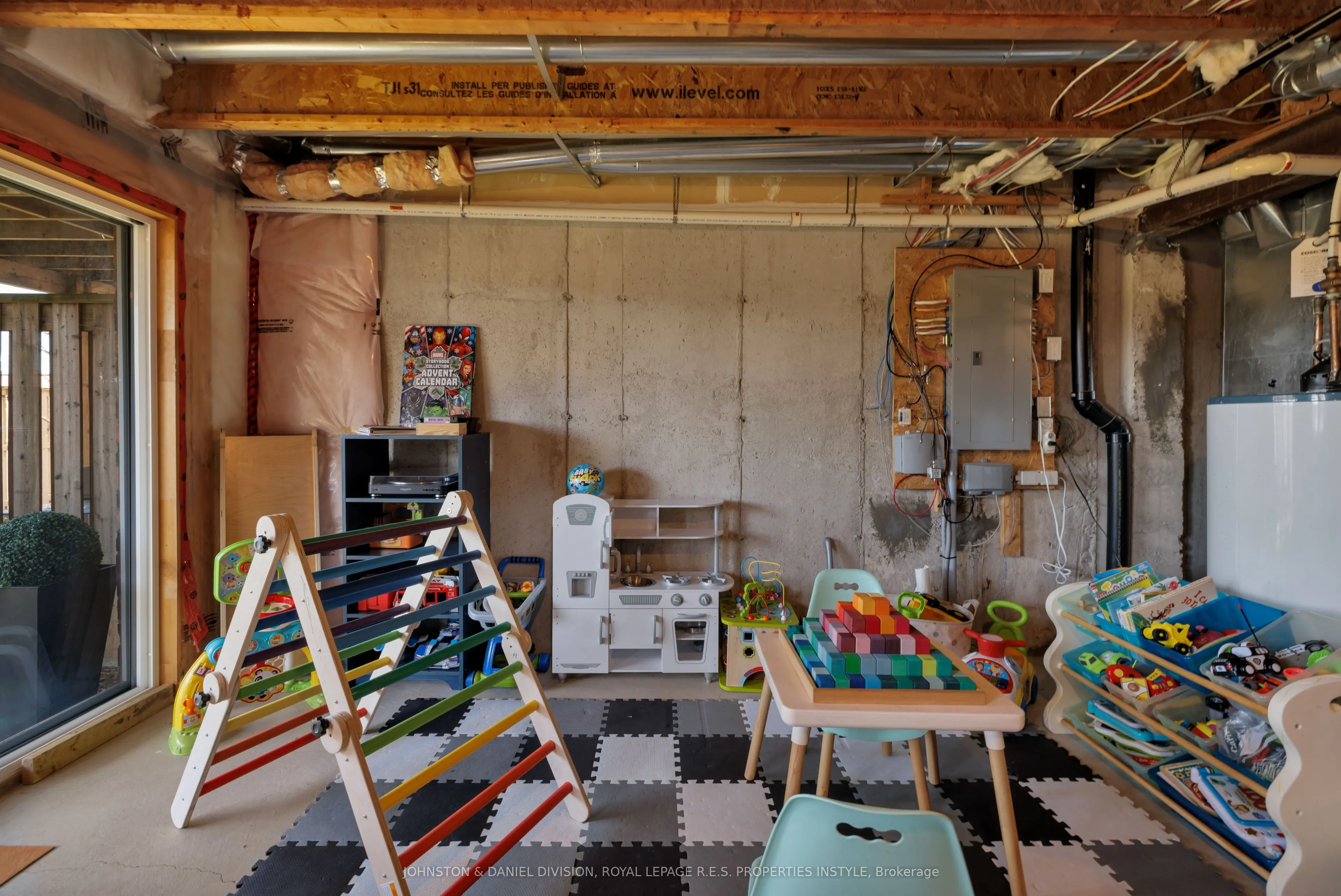 651 Farmstead Drive, #33