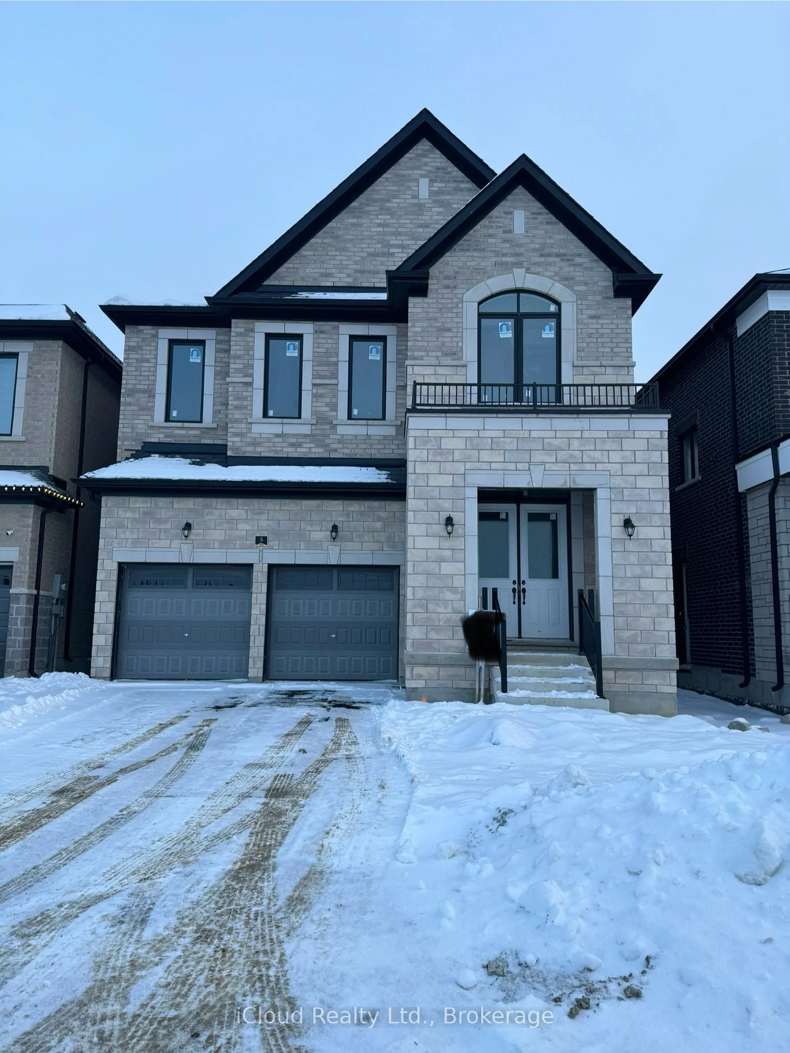 5 Lippa Drive
