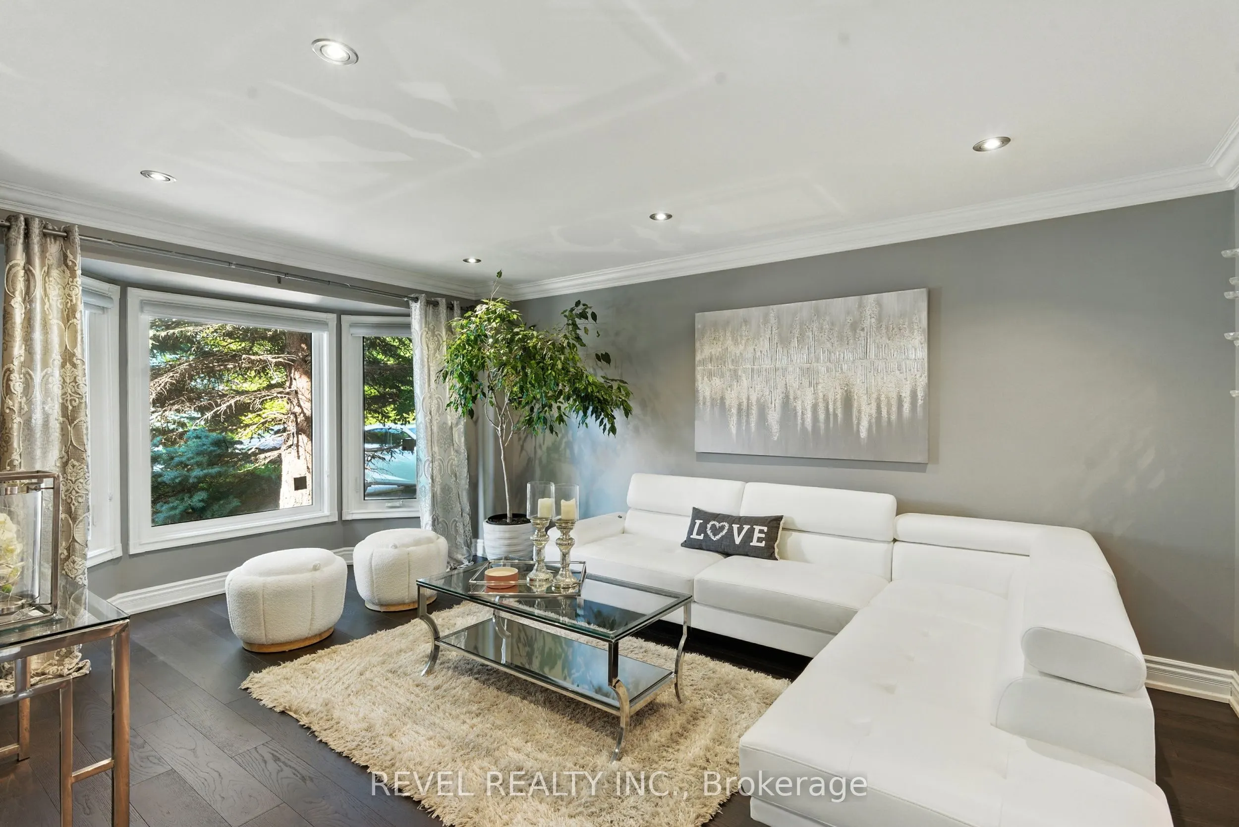 1251 WHITE Lane