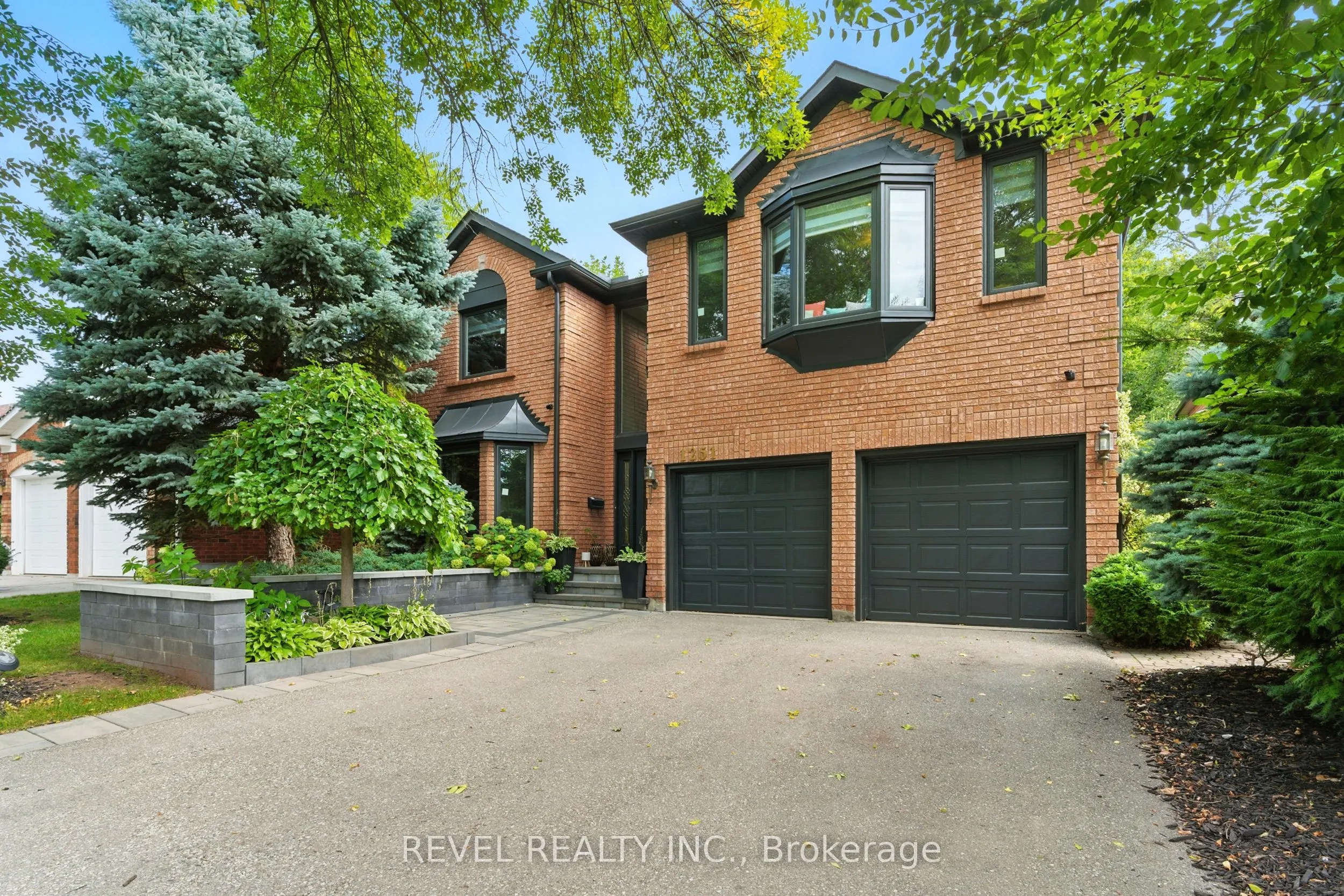 1251 WHITE Lane