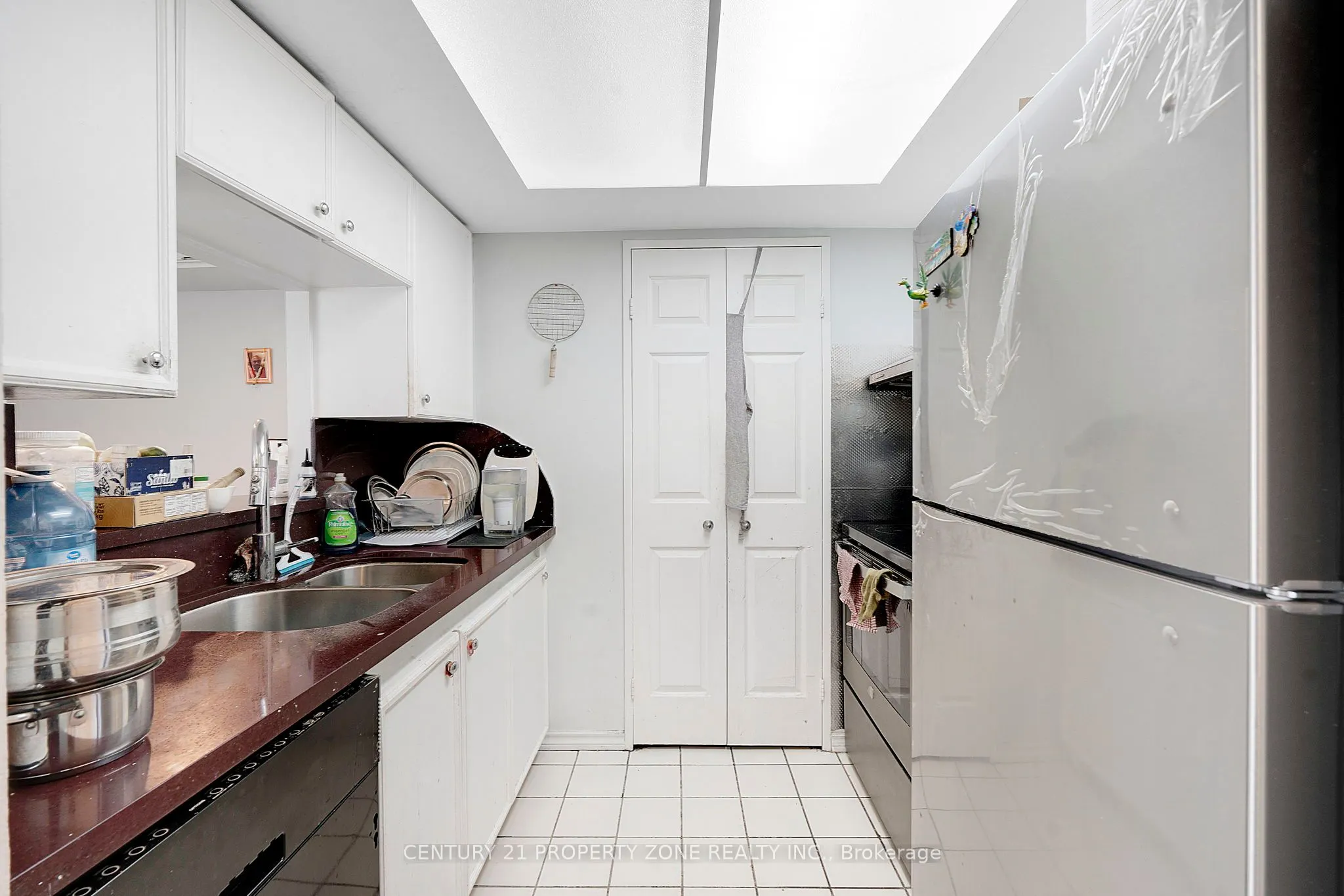 285 Enfield Place, #1911