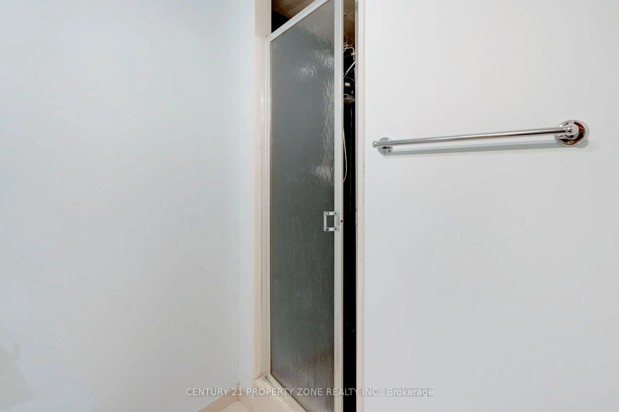 285 Enfield Place, #1911