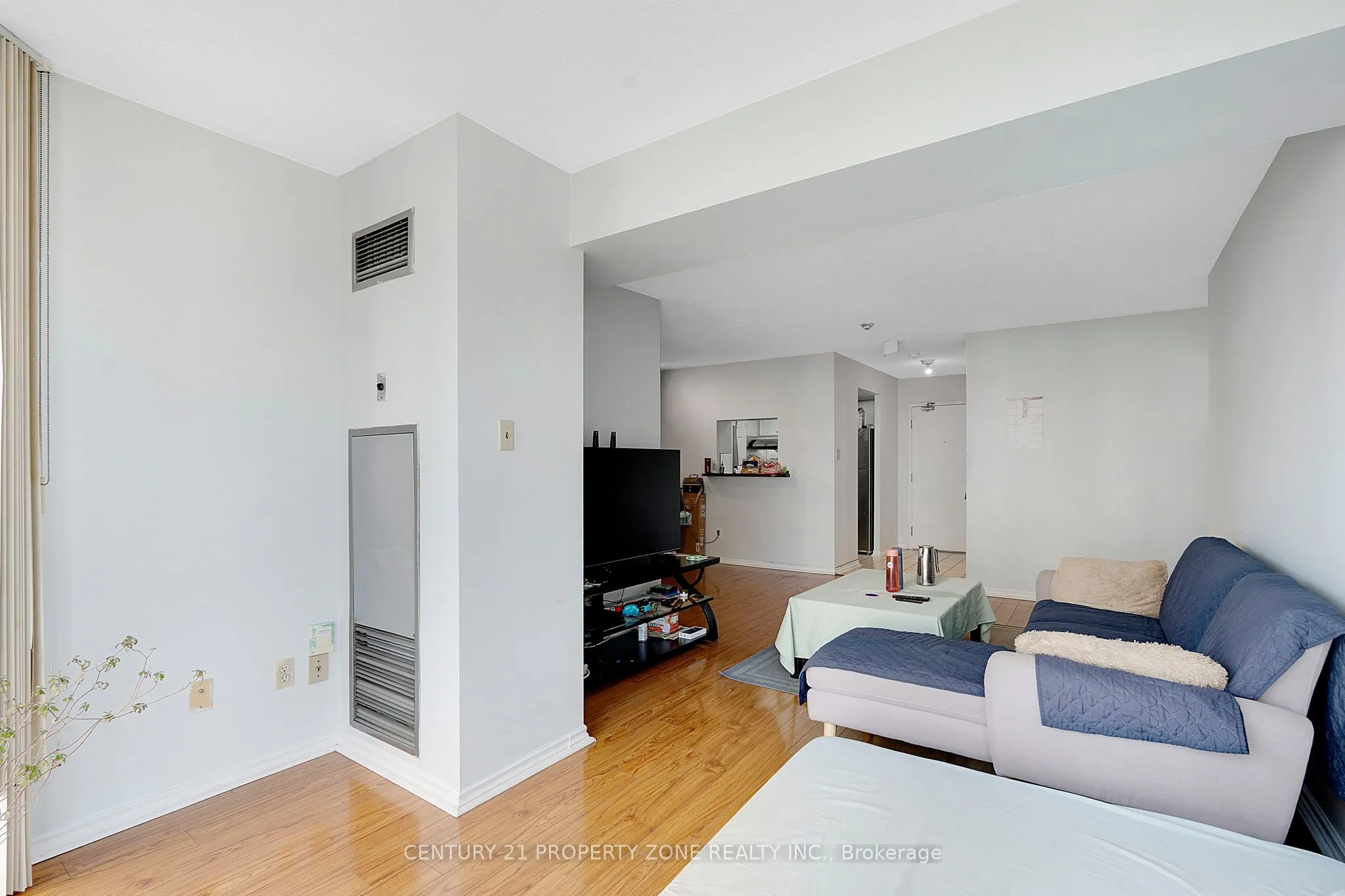285 Enfield Place, #1911