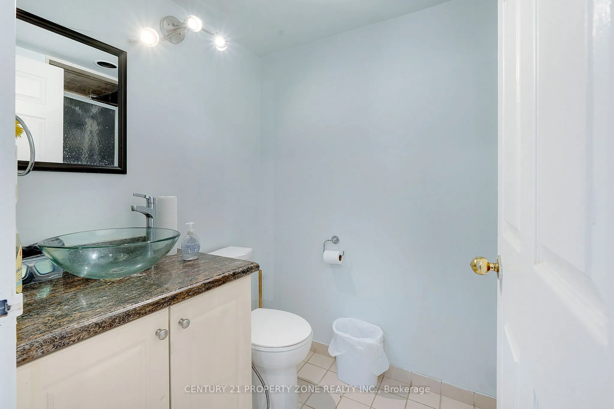 285 Enfield Place, #1911