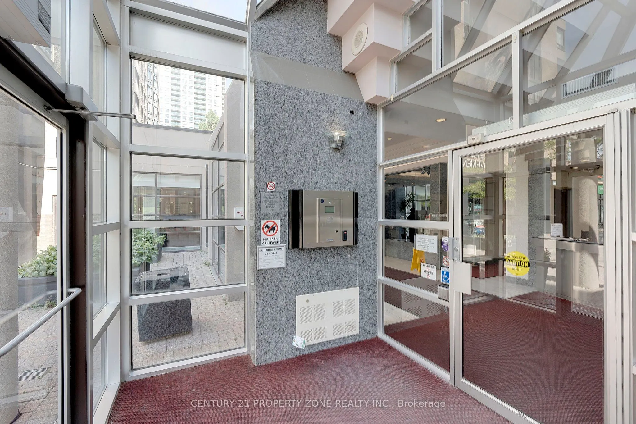 285 Enfield Place, #1911