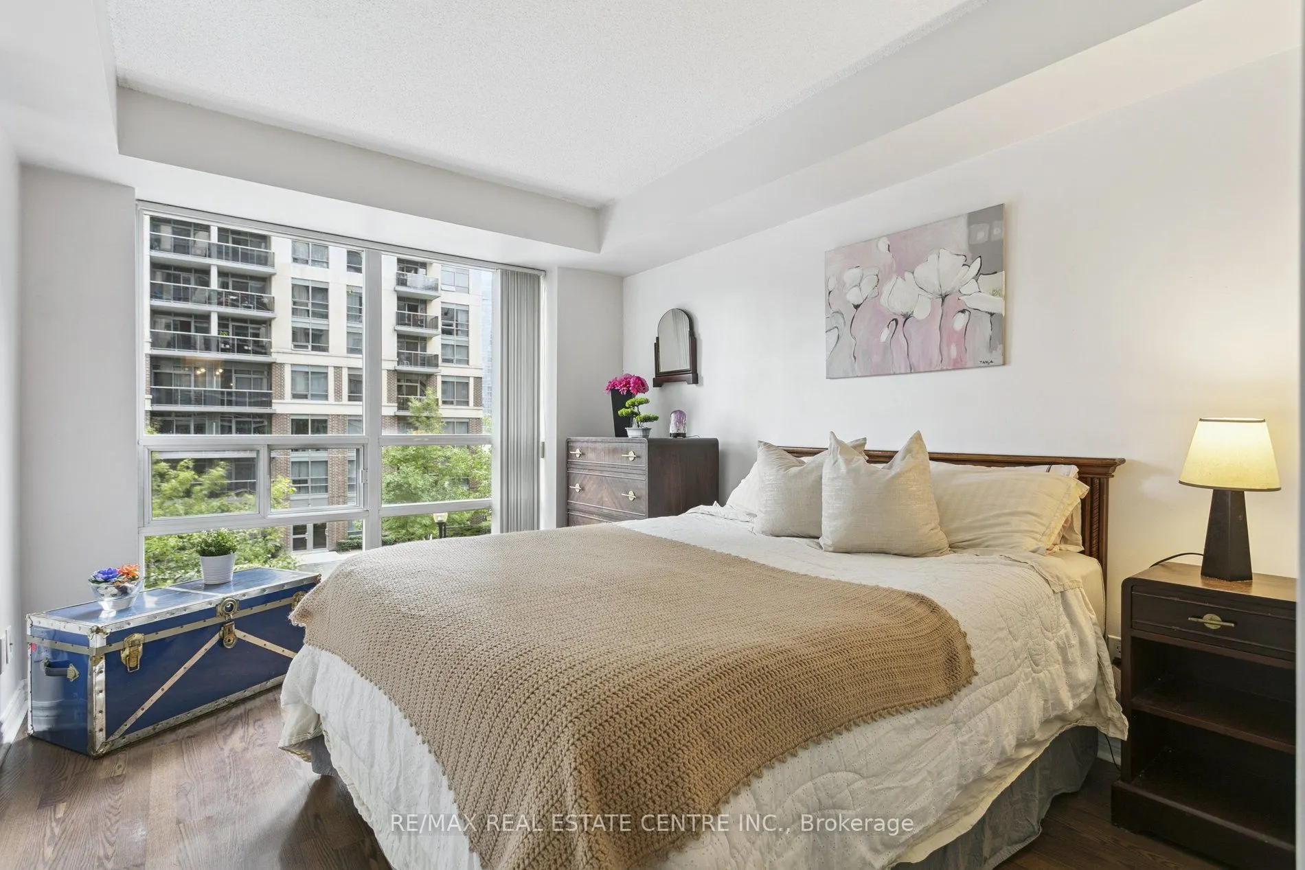 5 Michael Power Place, #304