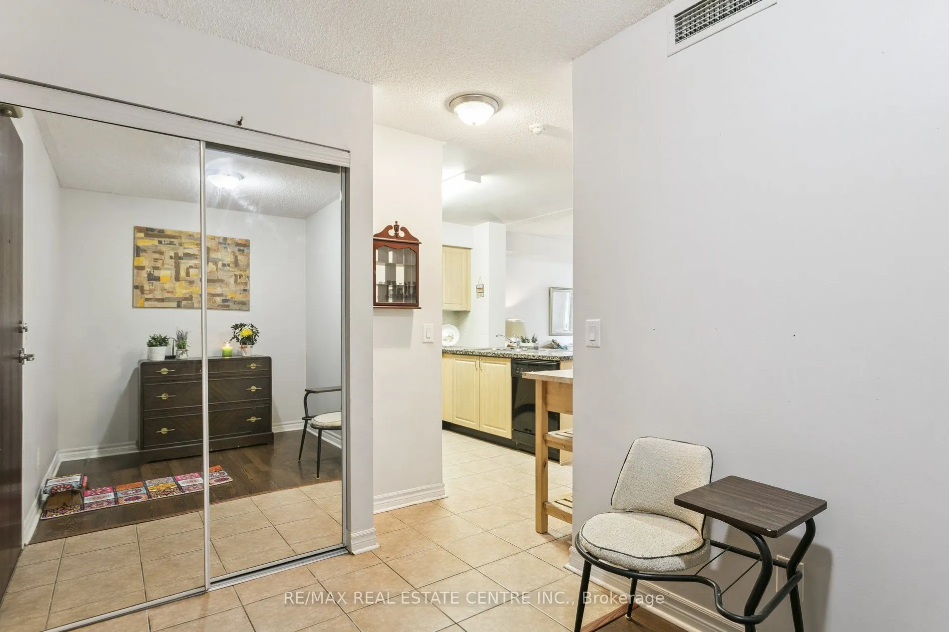 5 Michael Power Place, #304