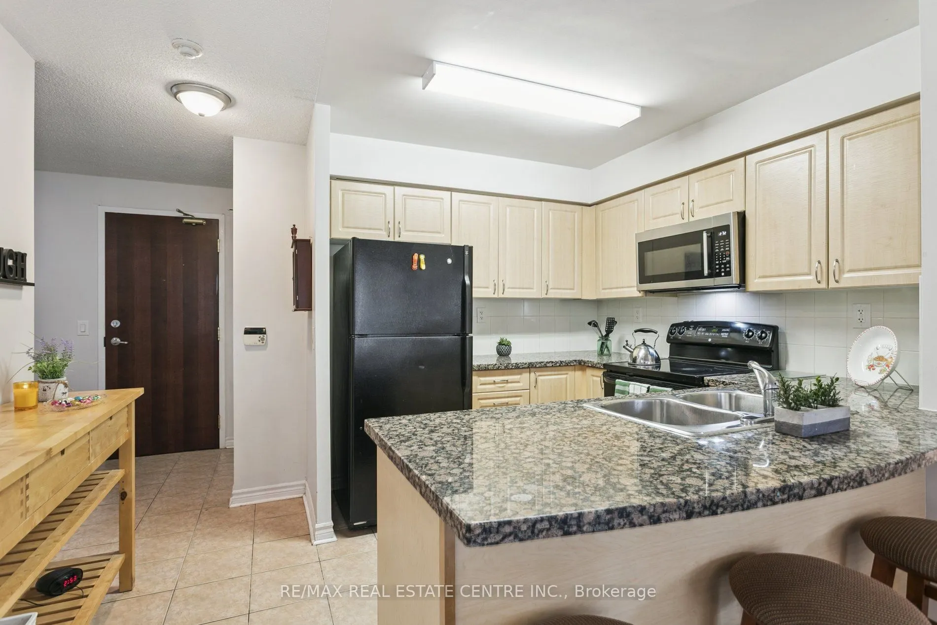5 Michael Power Place, #304