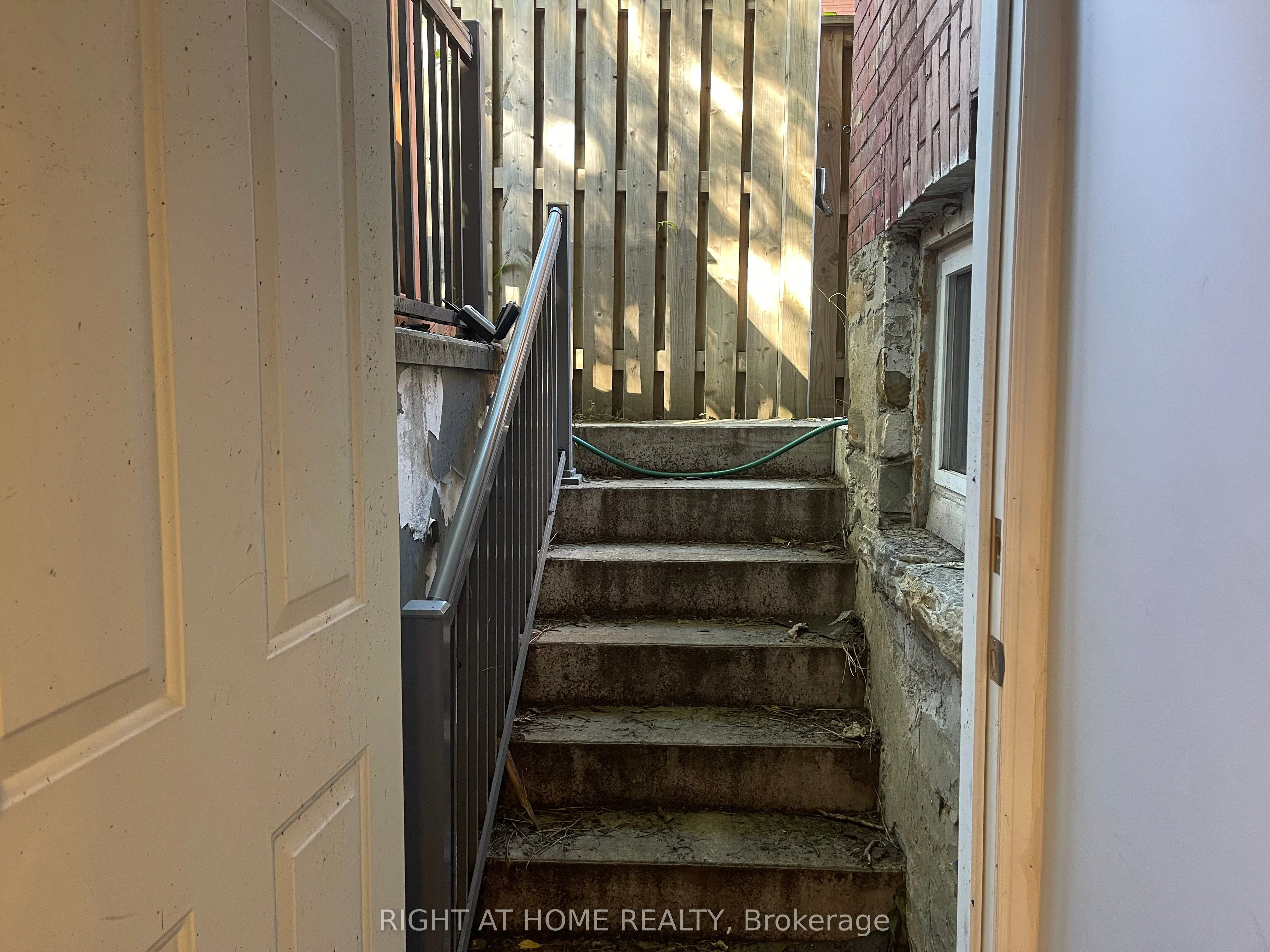 1367 King Street