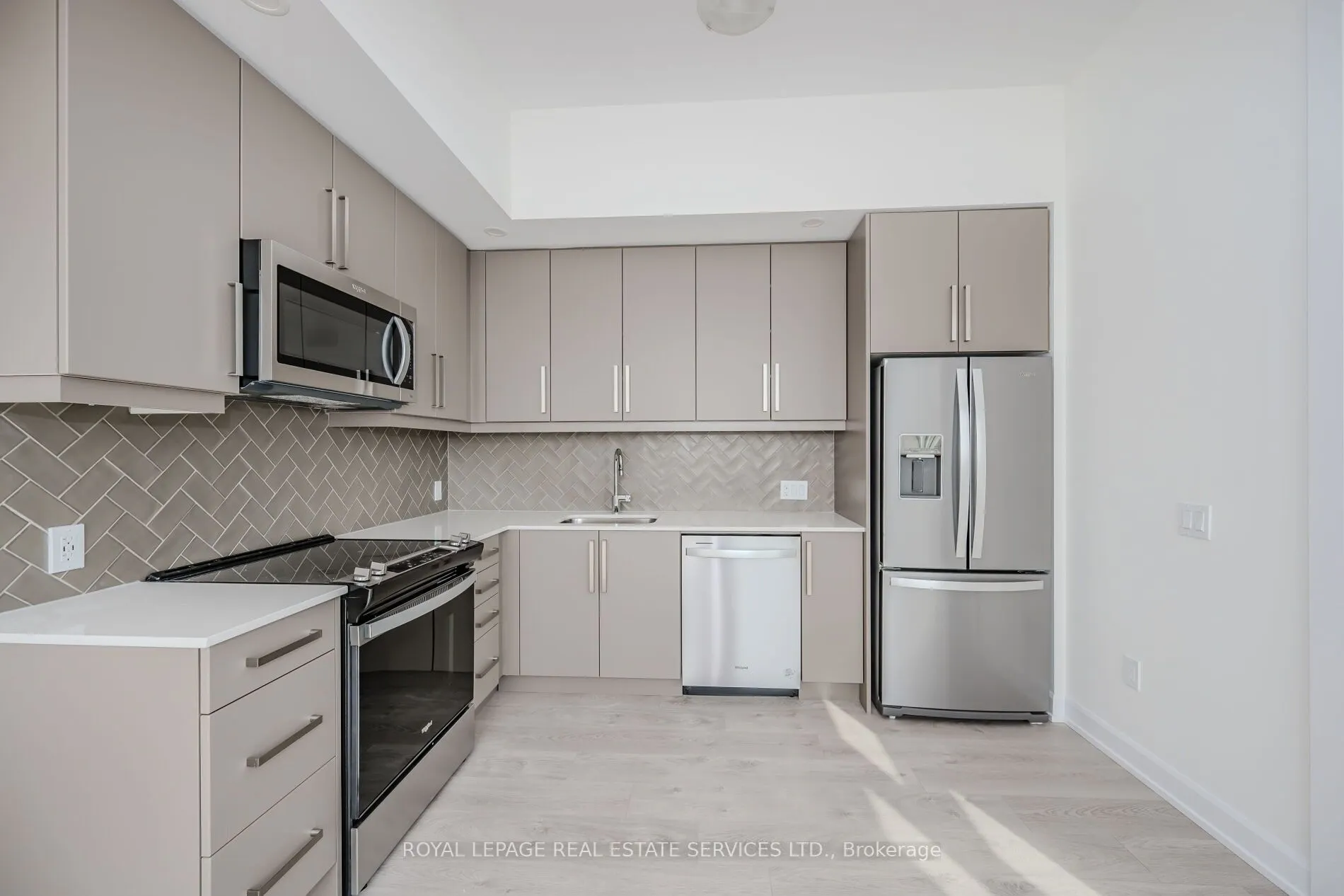 3220 William Coltson Avenue, #2201