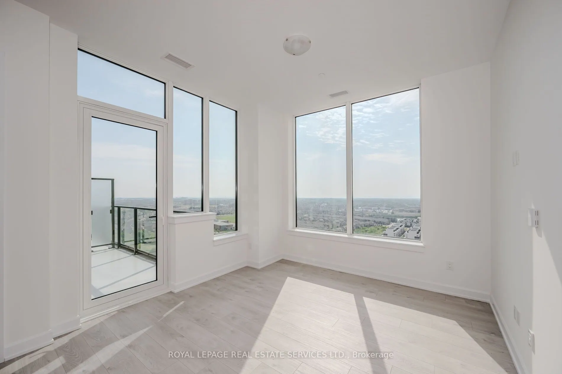 3220 William Coltson Avenue, #2201