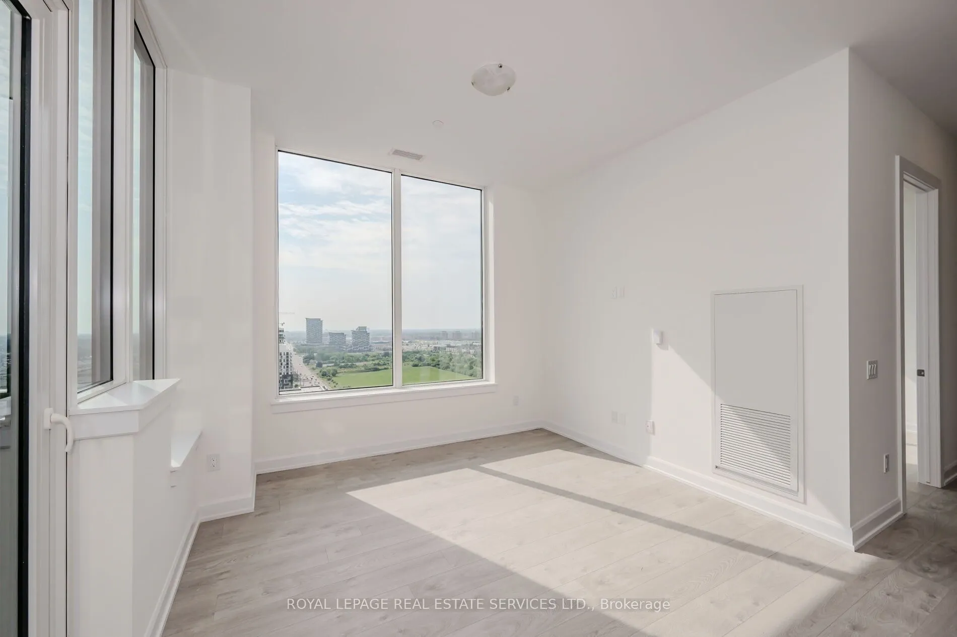 3220 William Coltson Avenue, #2201