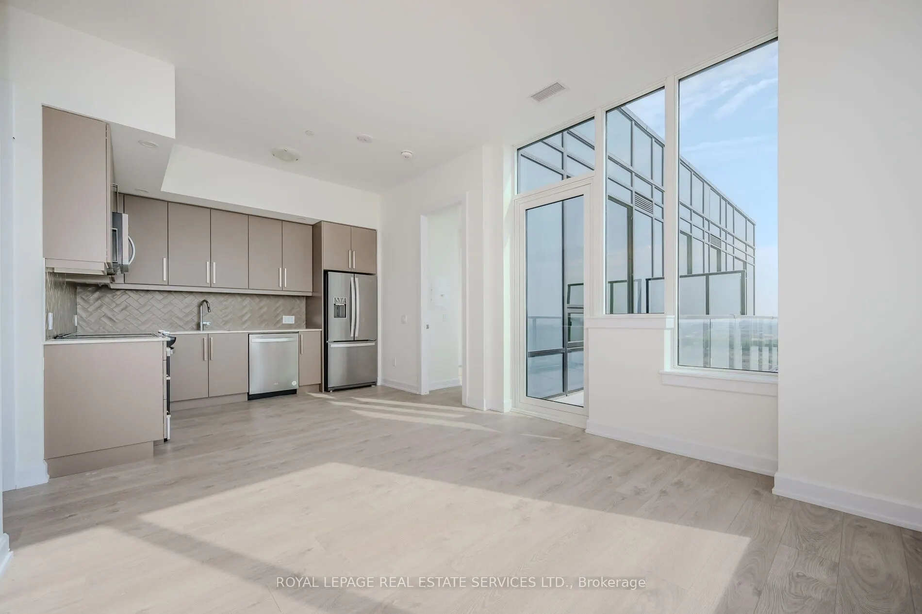 3220 William Coltson Avenue, #2201