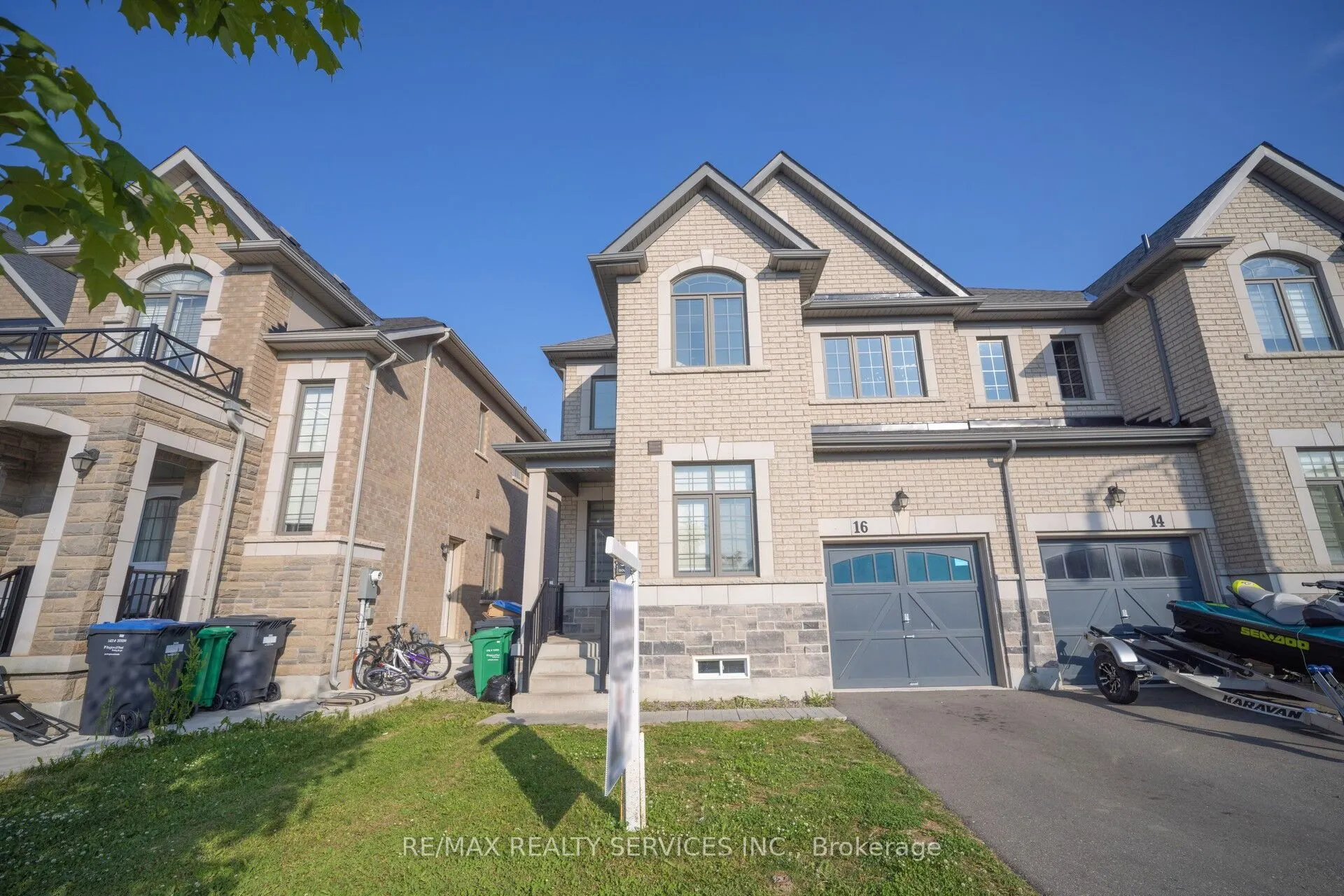 16 Dolobram Trail
