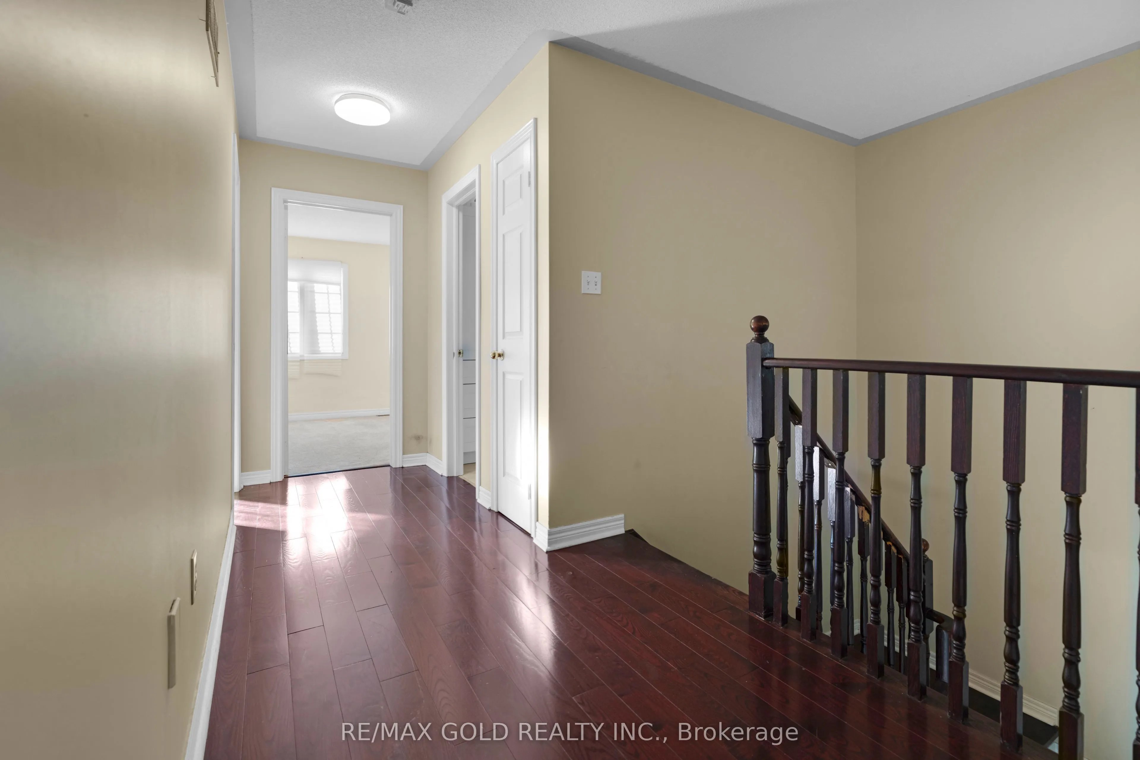 41 Fallstar Crescent