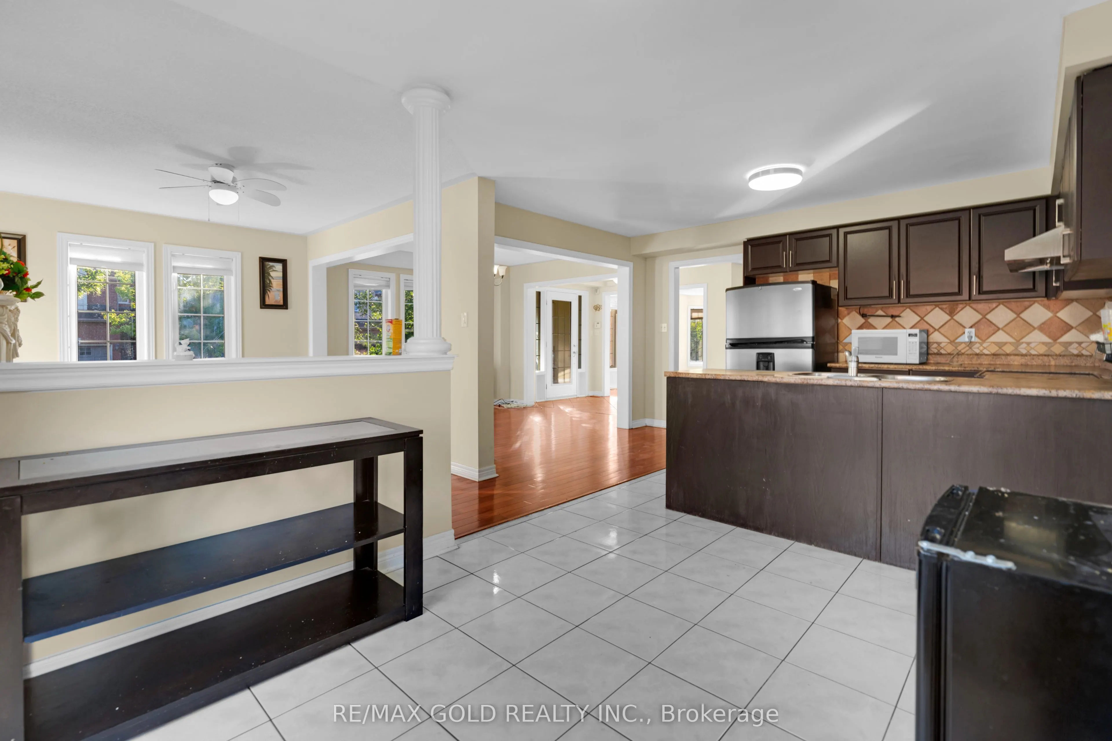 41 Fallstar Crescent