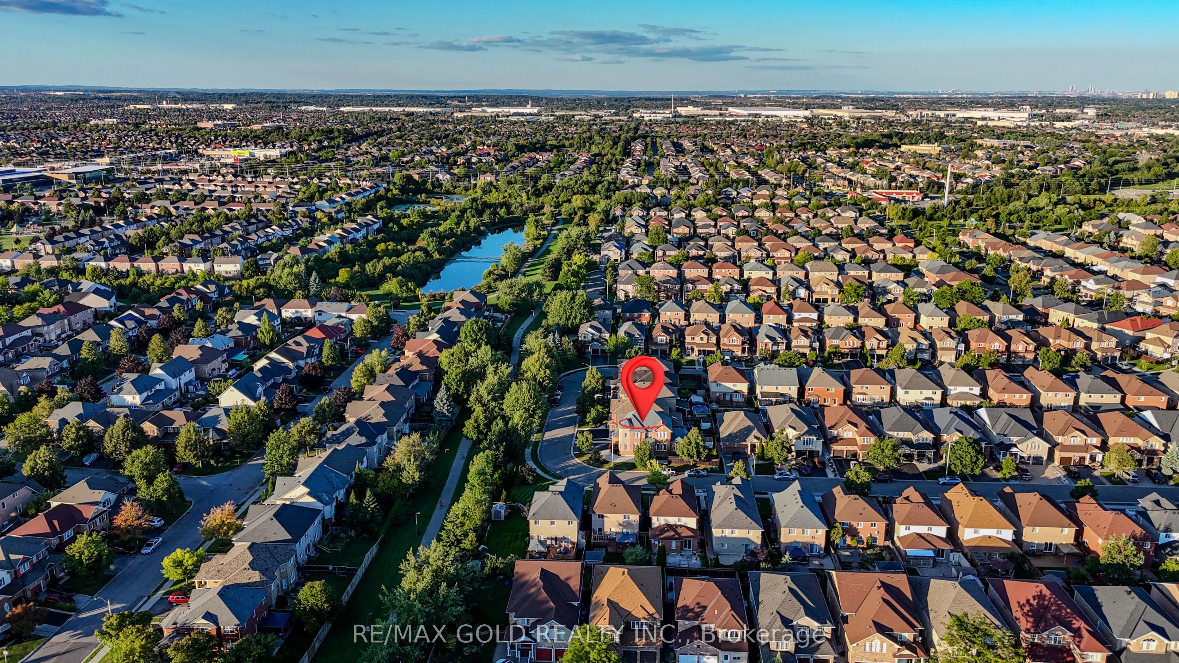 41 Fallstar Crescent