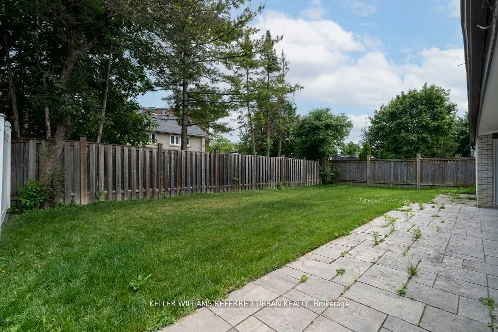 52 Masseygrove Crescent