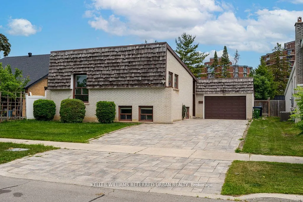 52 Masseygrove Crescent