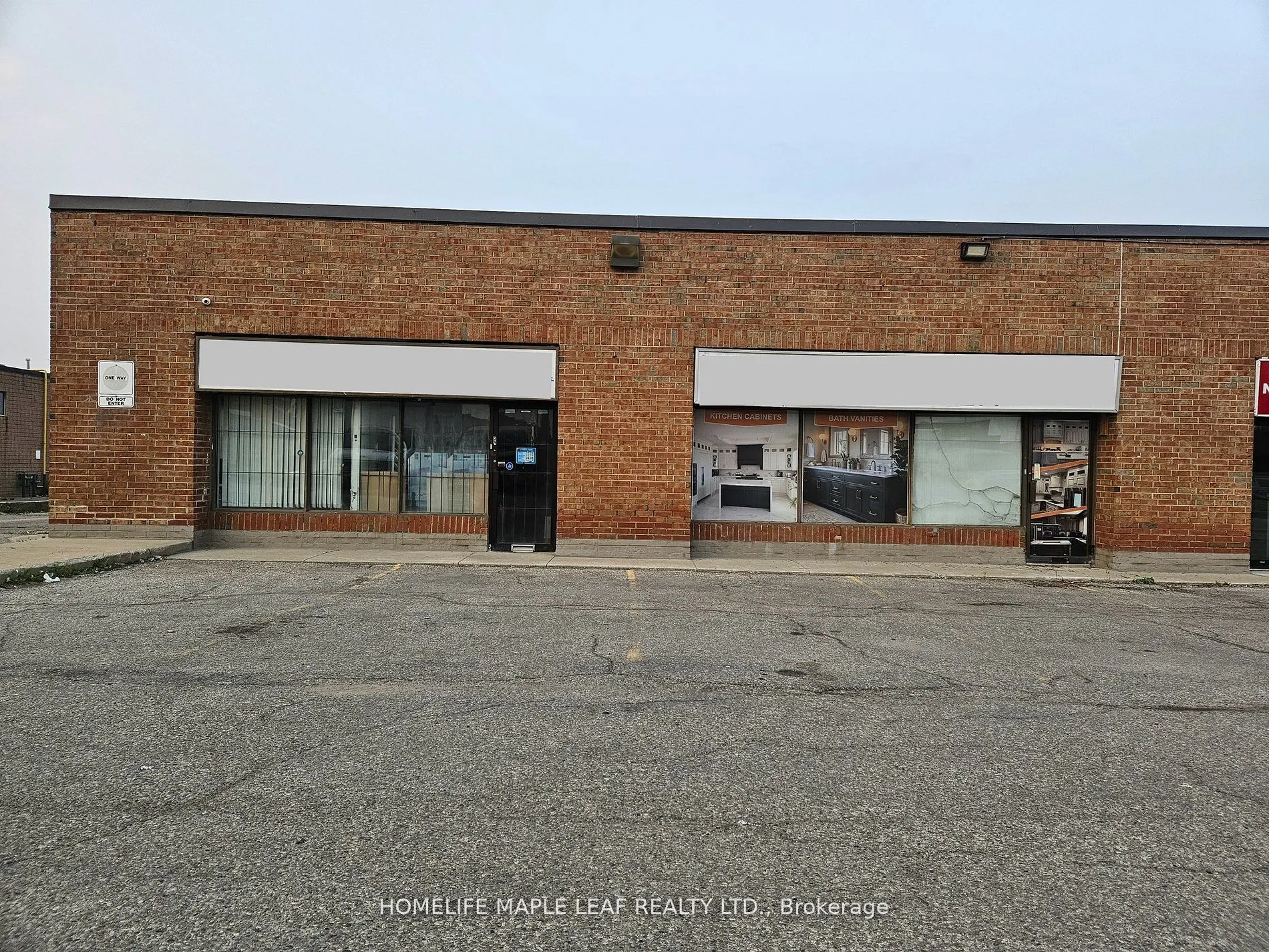 8 Strathern Avenue, #1