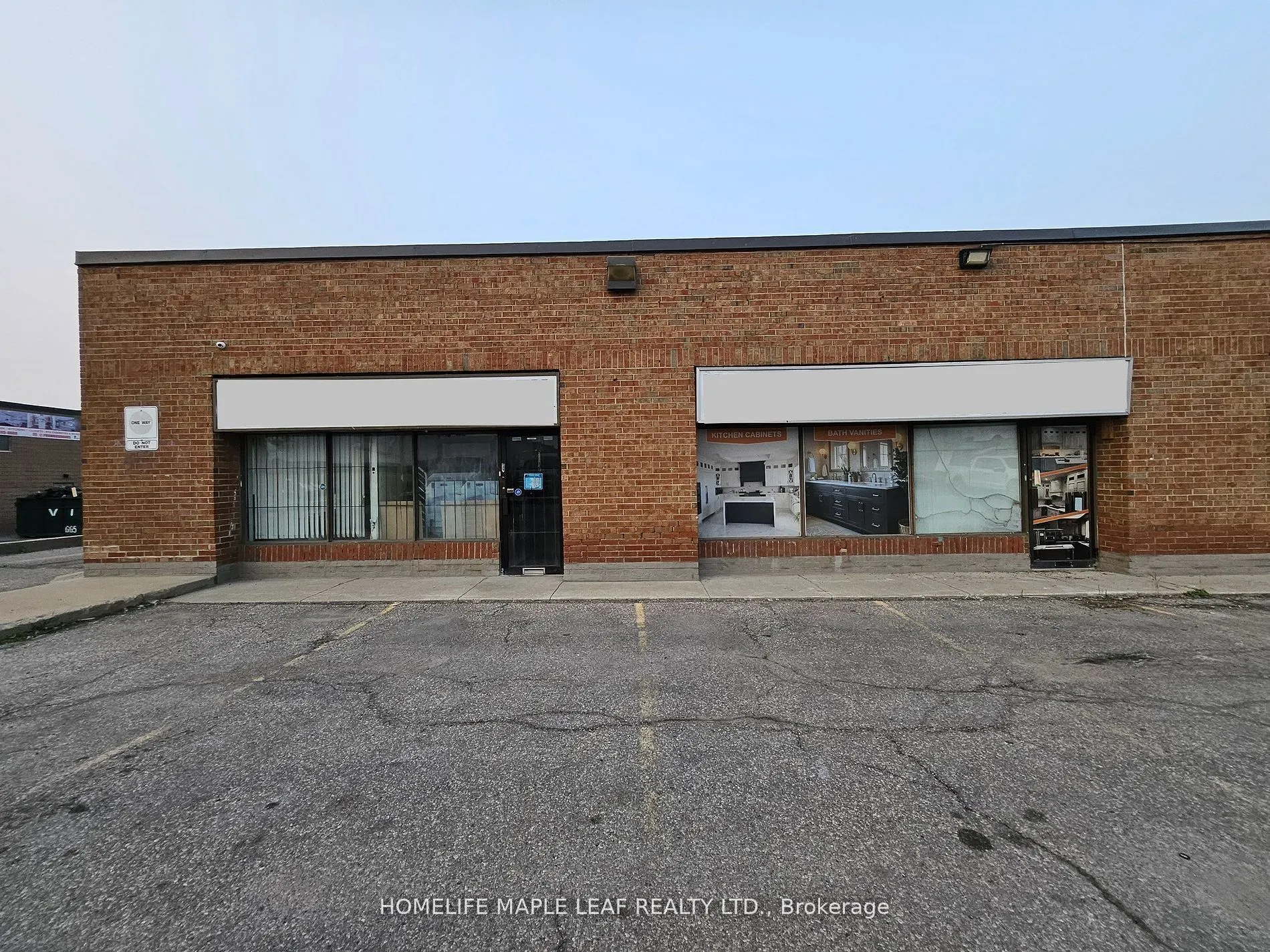 8 Strathern Avenue, #1