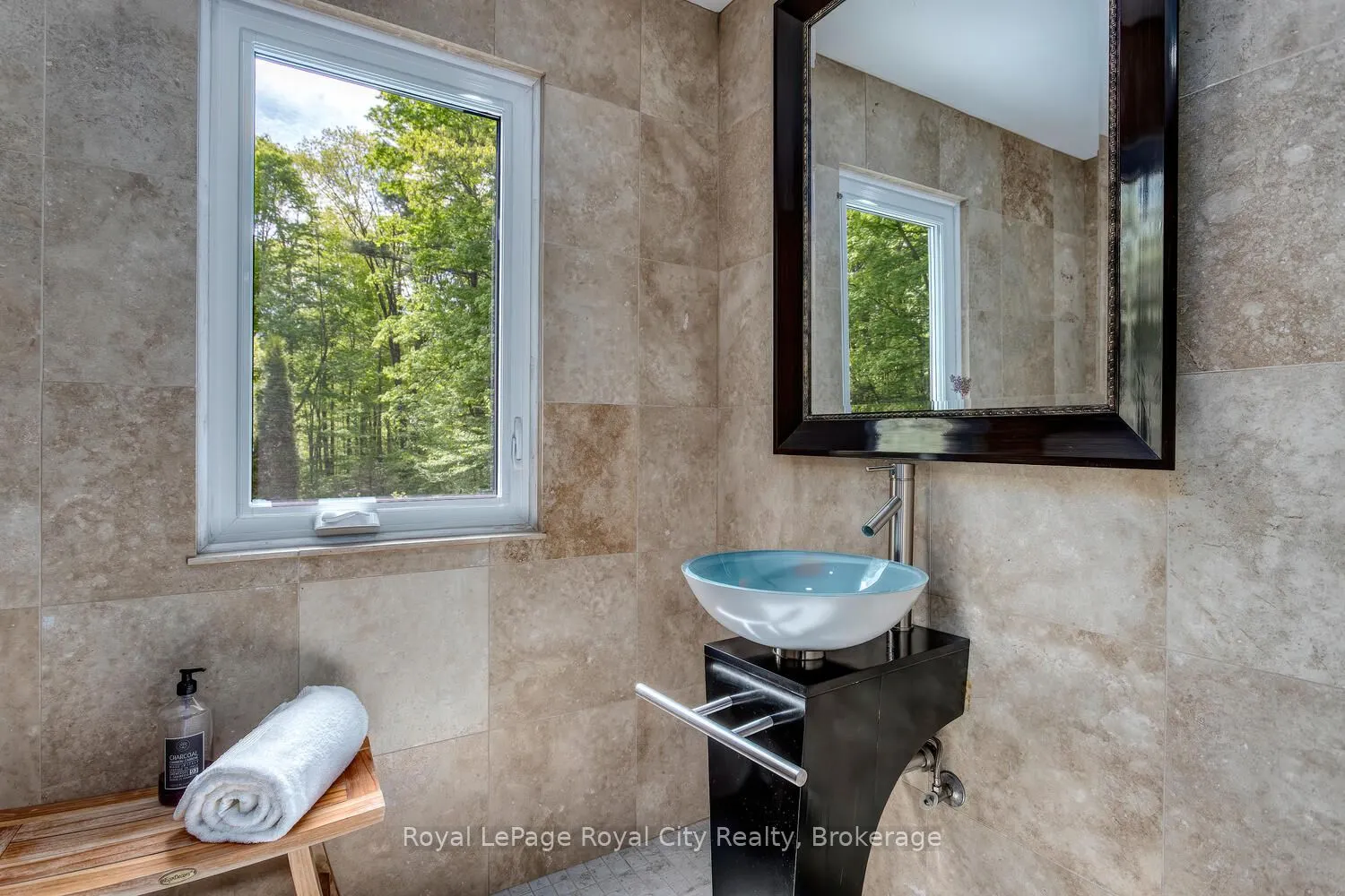 1158 Conservation Road E
