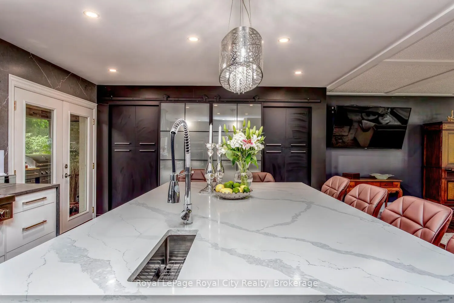 1158 Conservation Road E