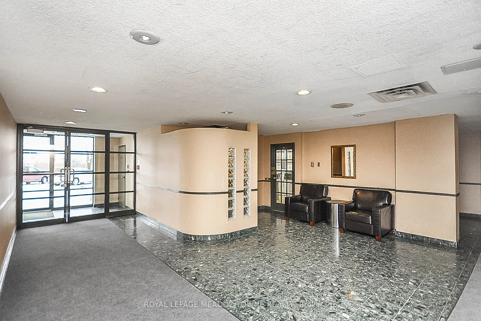 4205 Shipp Drive, #2106