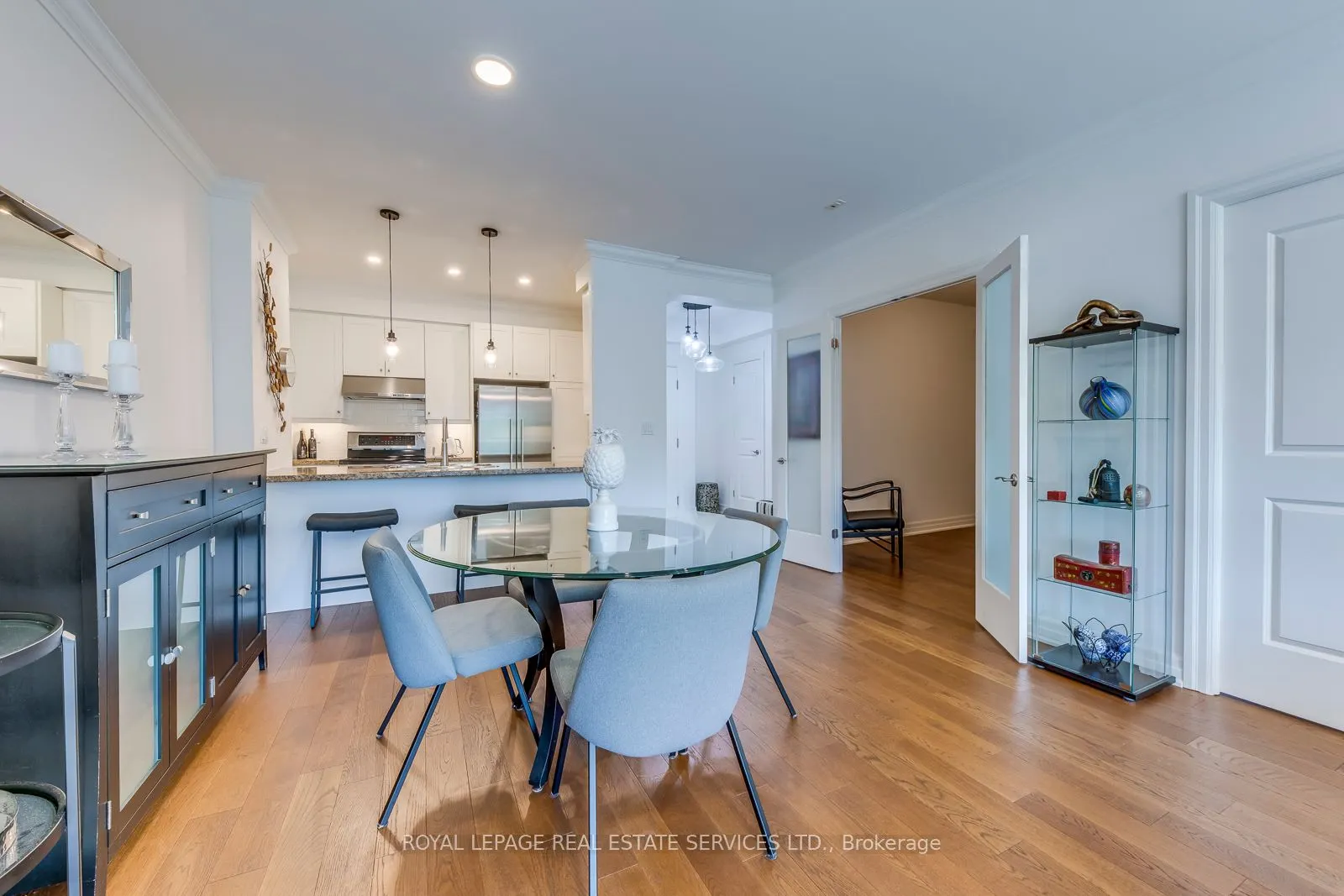 2855 Bloor Street W, #305