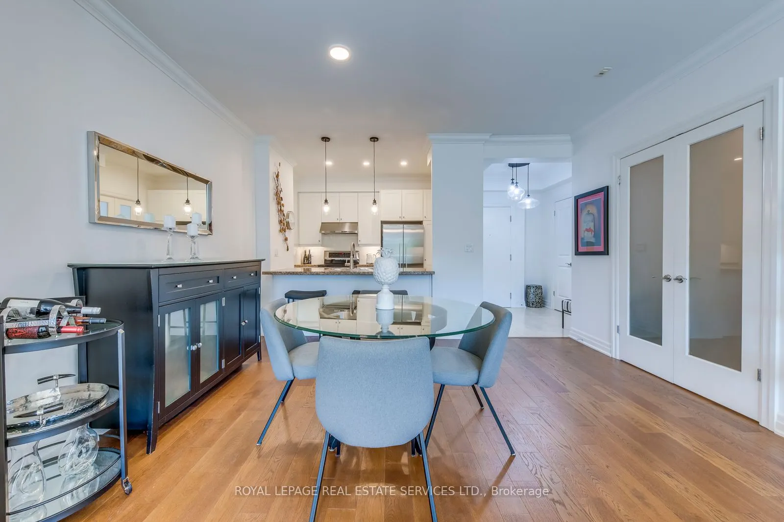 2855 Bloor Street W, #305