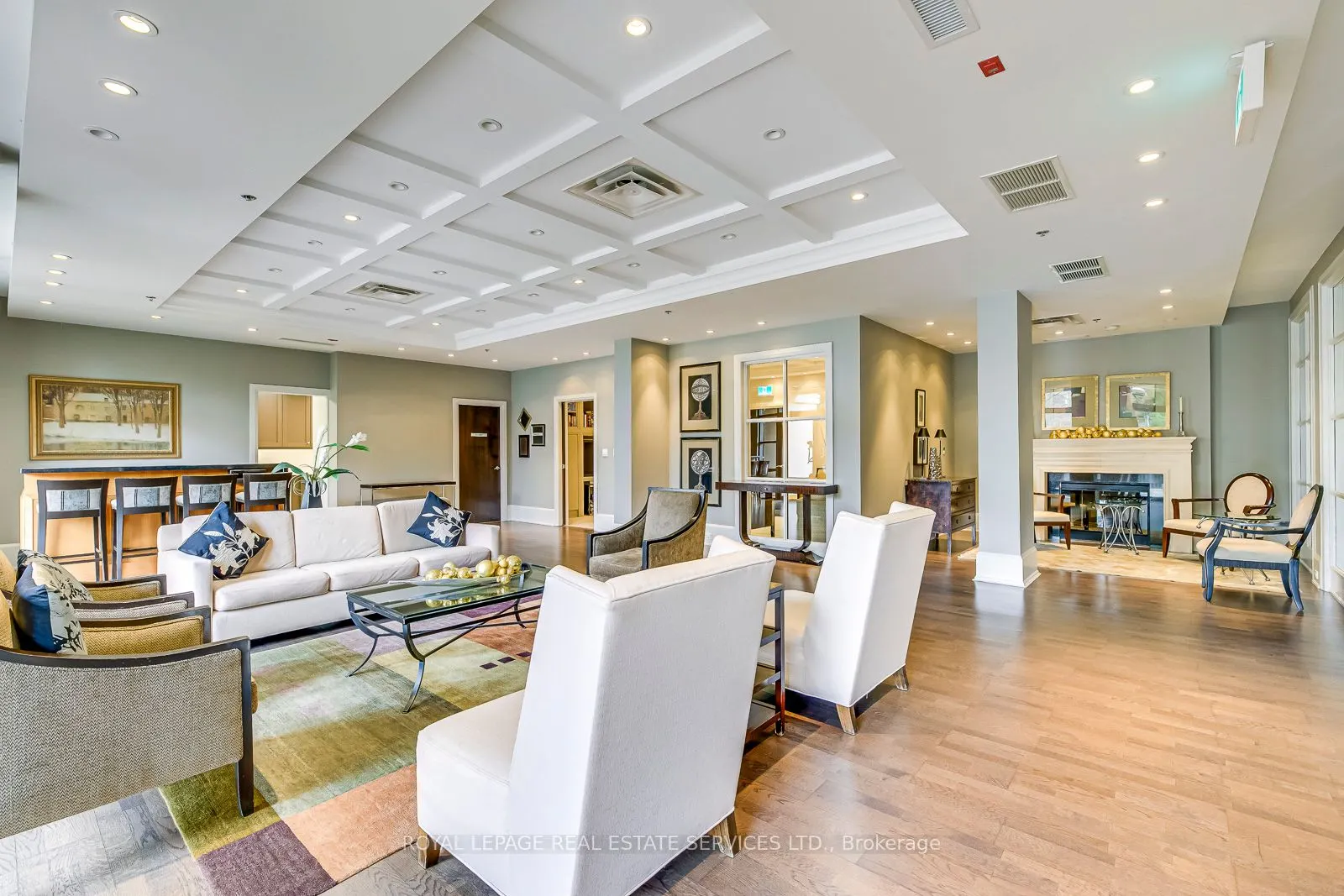 2855 Bloor Street W, #305