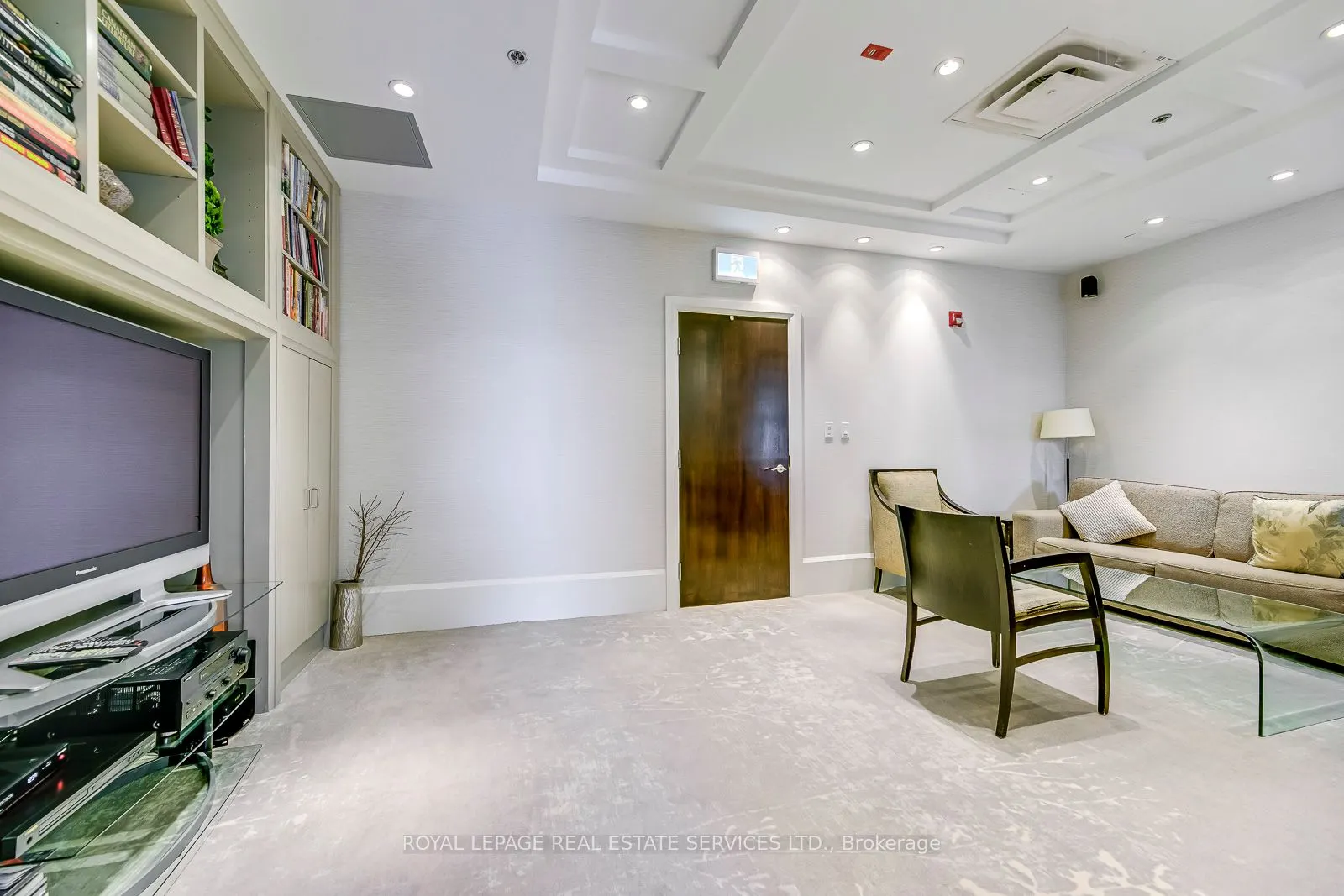 2855 Bloor Street W, #305