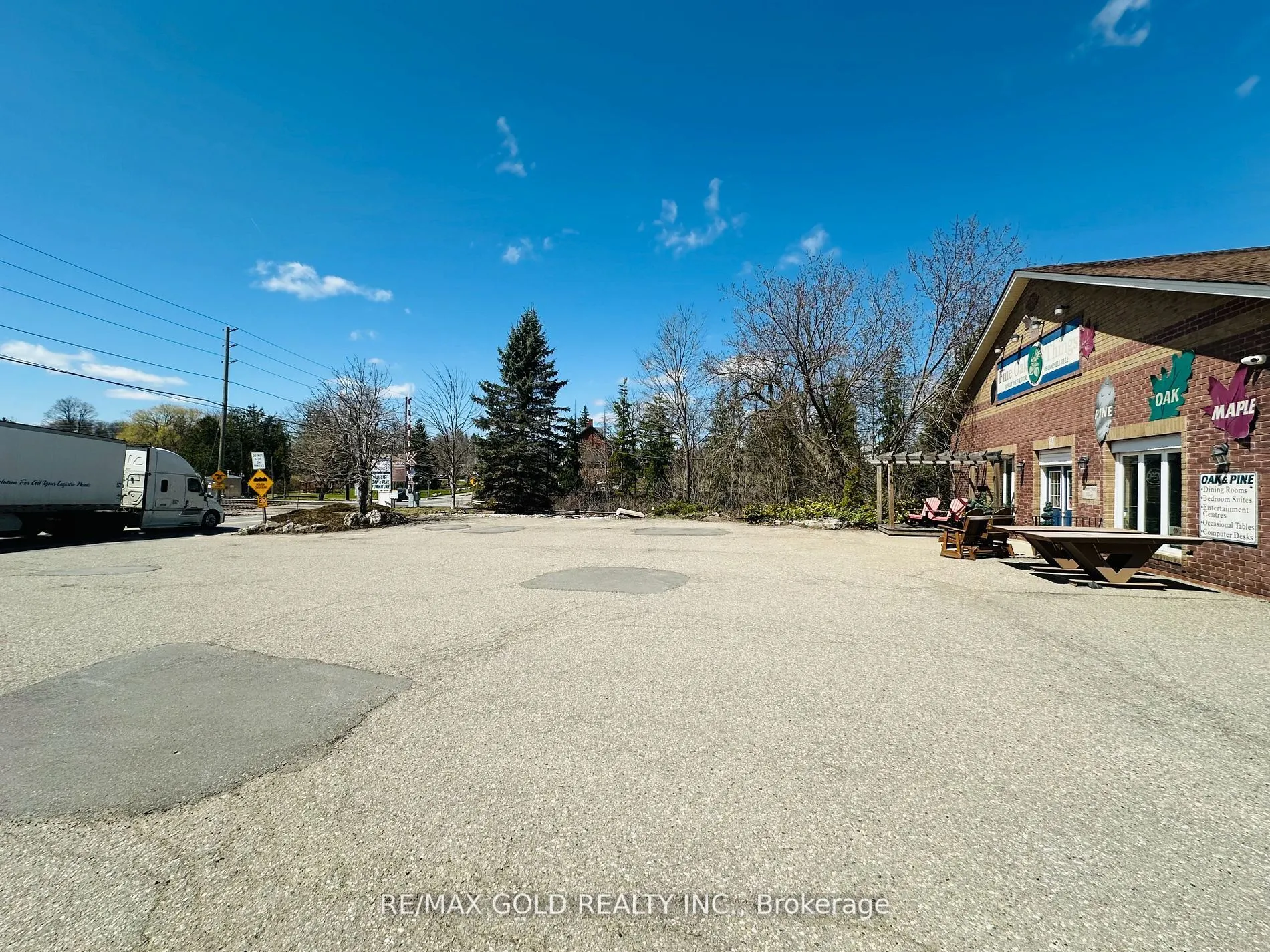 43 MAIN Street S, #2A